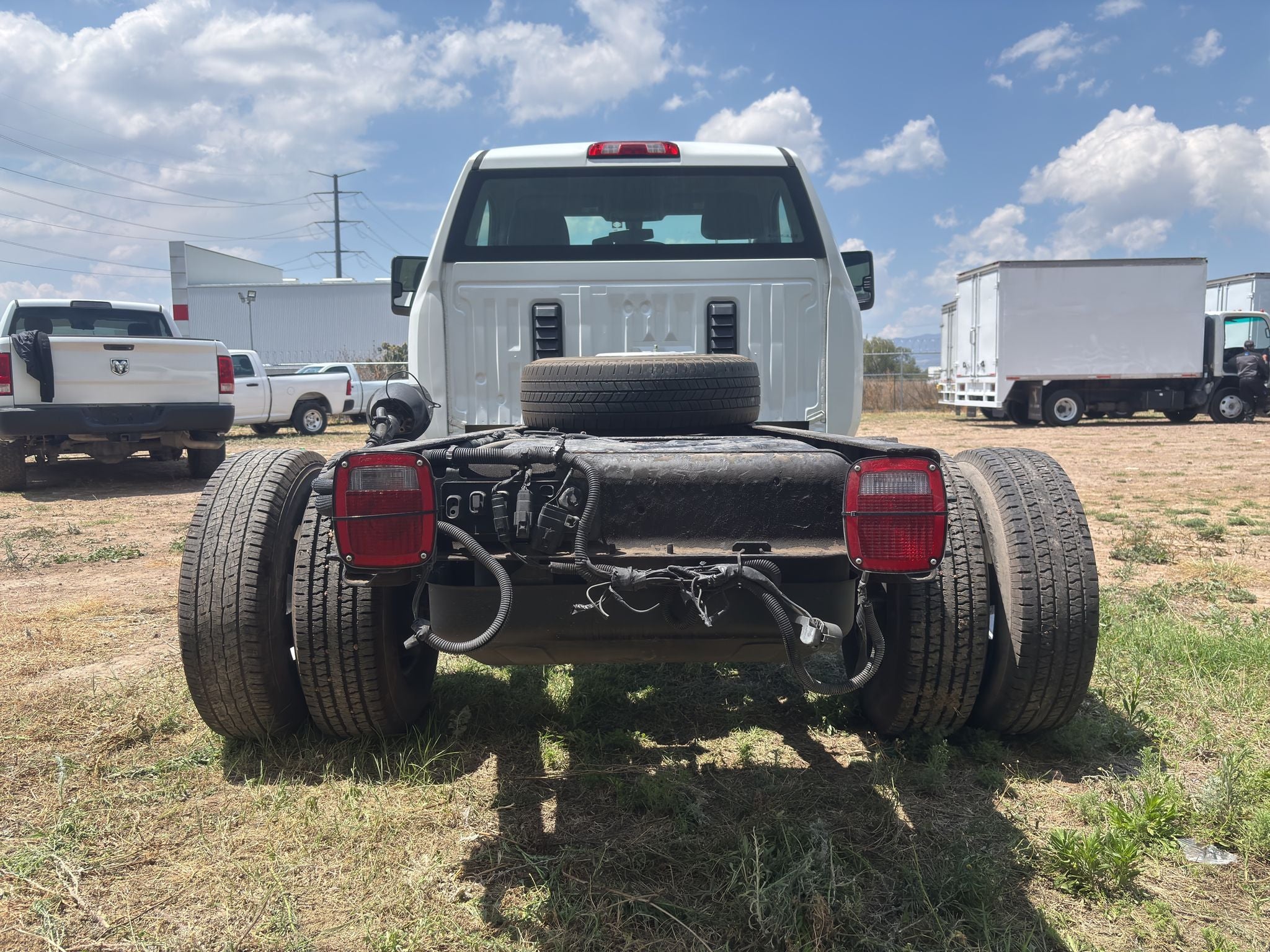 2022 Chevrolet Silverado Paq. A Chasis Wt V8 6.6L AT 6 Velocidades