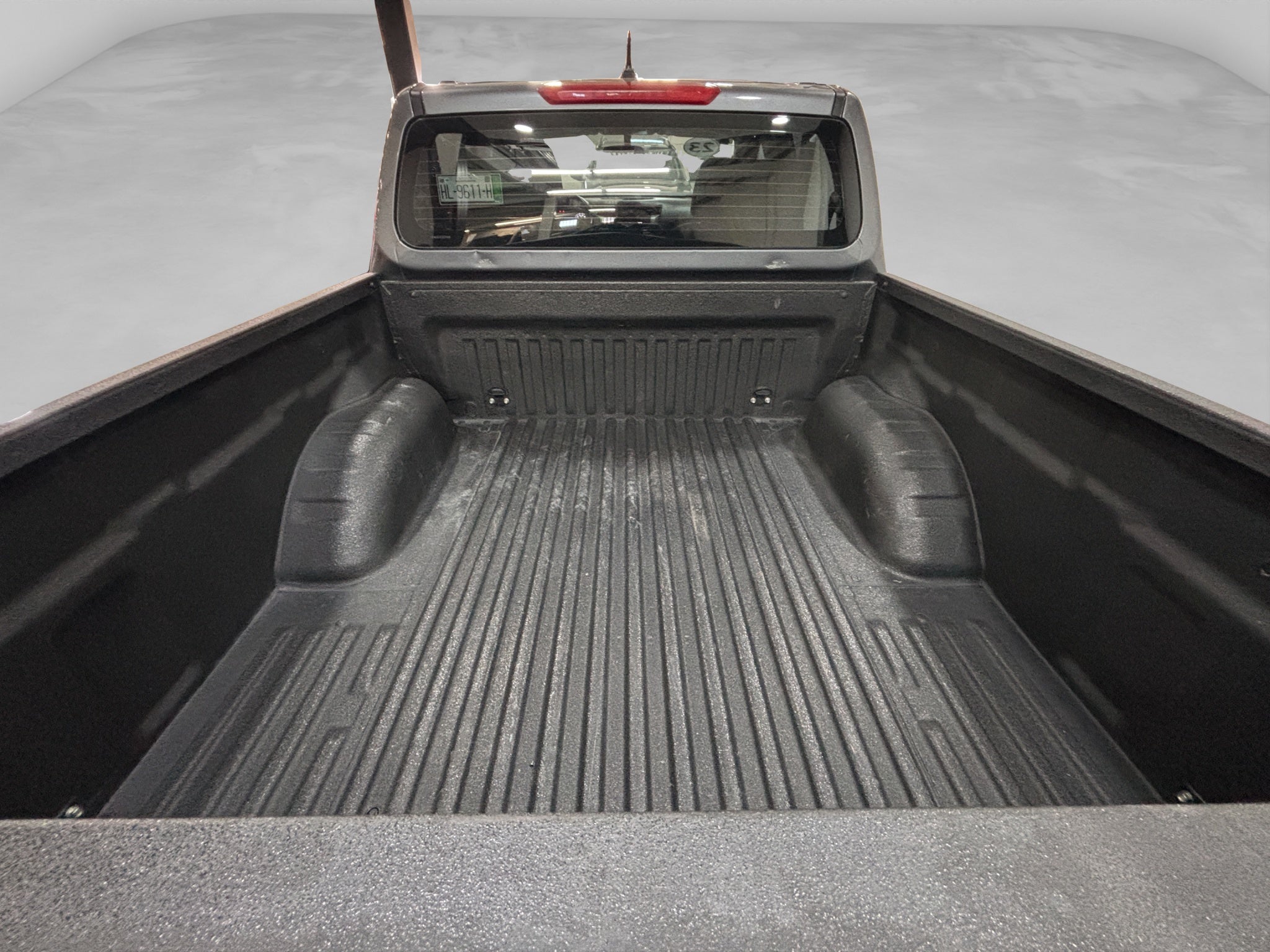 2023 Nissan Frontier 2.5 Le Mt