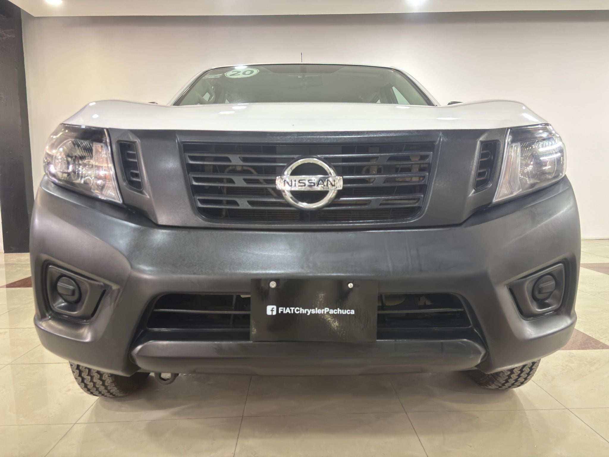 2020 Nissan NP300 2.5 Doble Cabina Se Aa Pack Seg Mt
