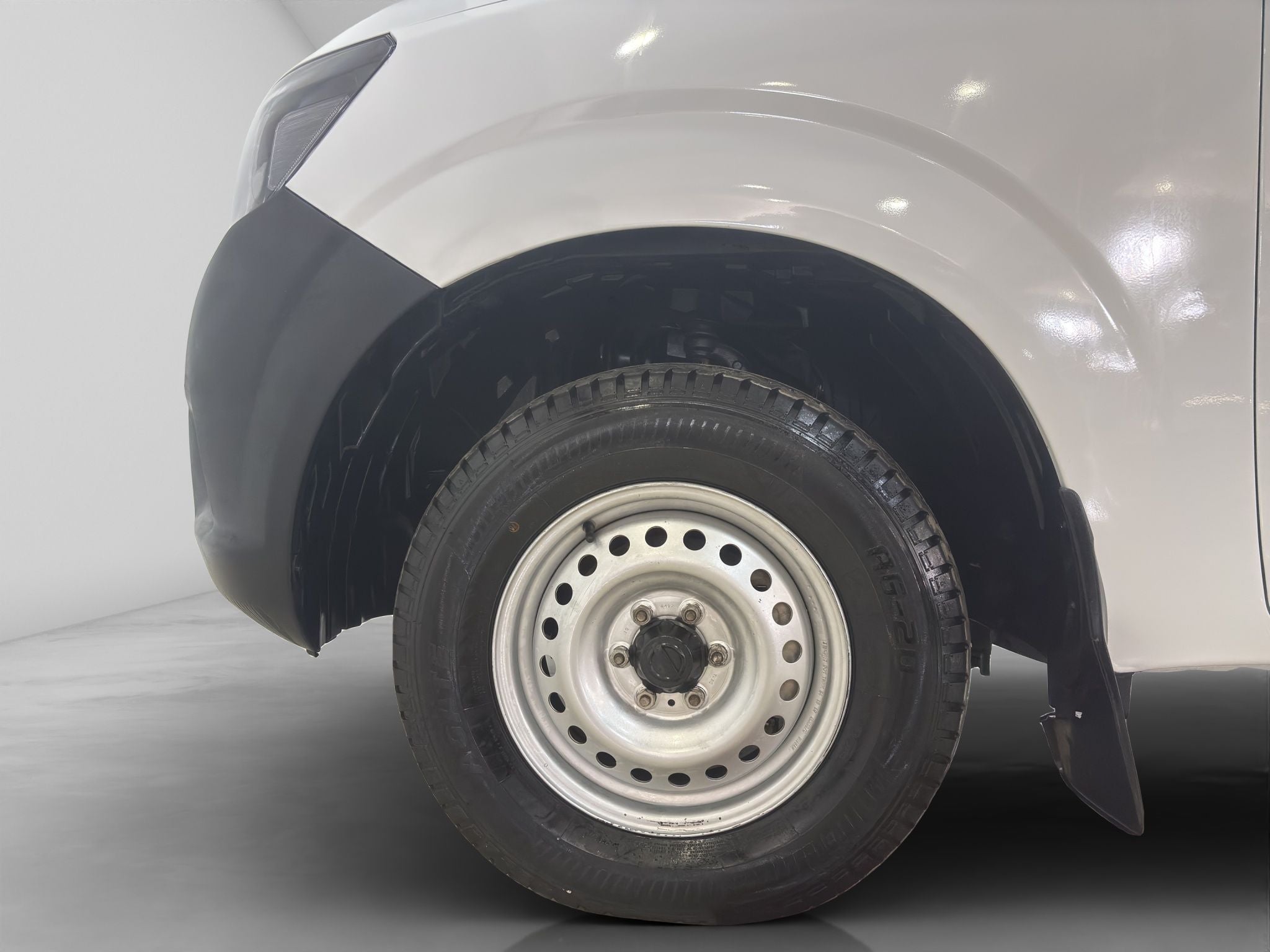 2020 Nissan NP300 2.5 Doble Cabina Se Aa Pack Seg Mt