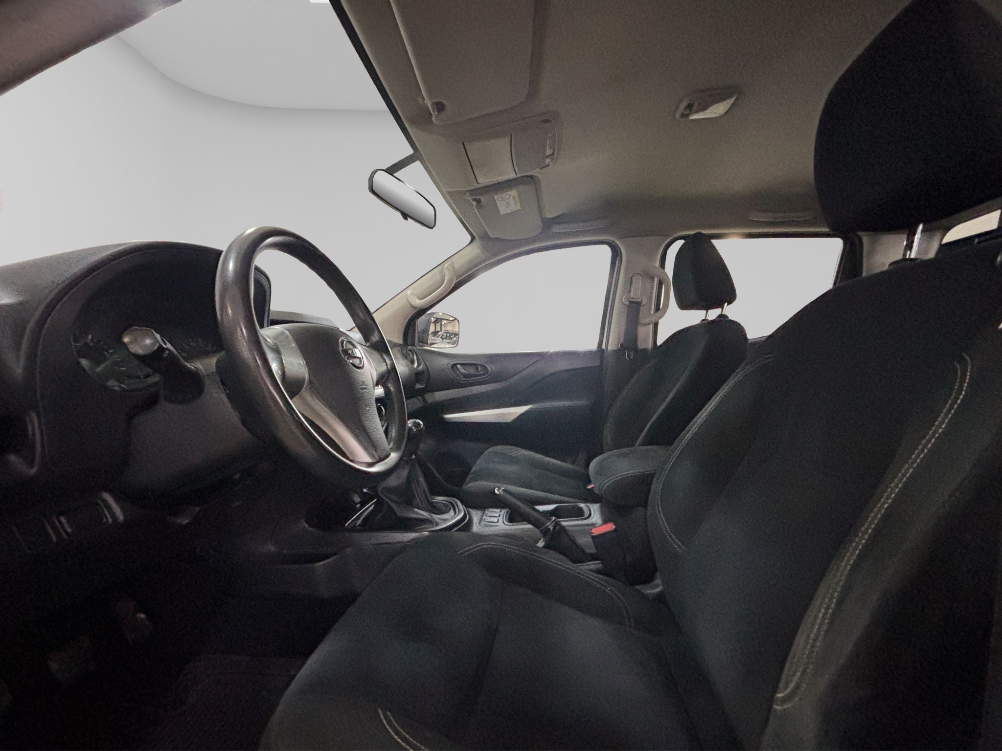 2020 Nissan NP300 2.5 Doble Cabina Se Aa Pack Seg Mt