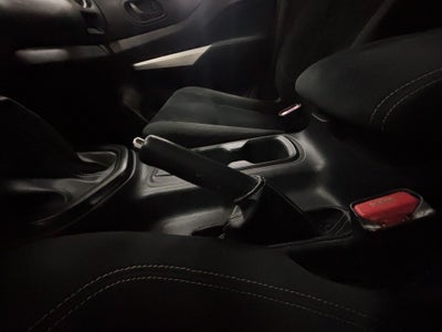 2020 Nissan NP300 2.5 Doble Cabina Se Aa Pack Seg Mt