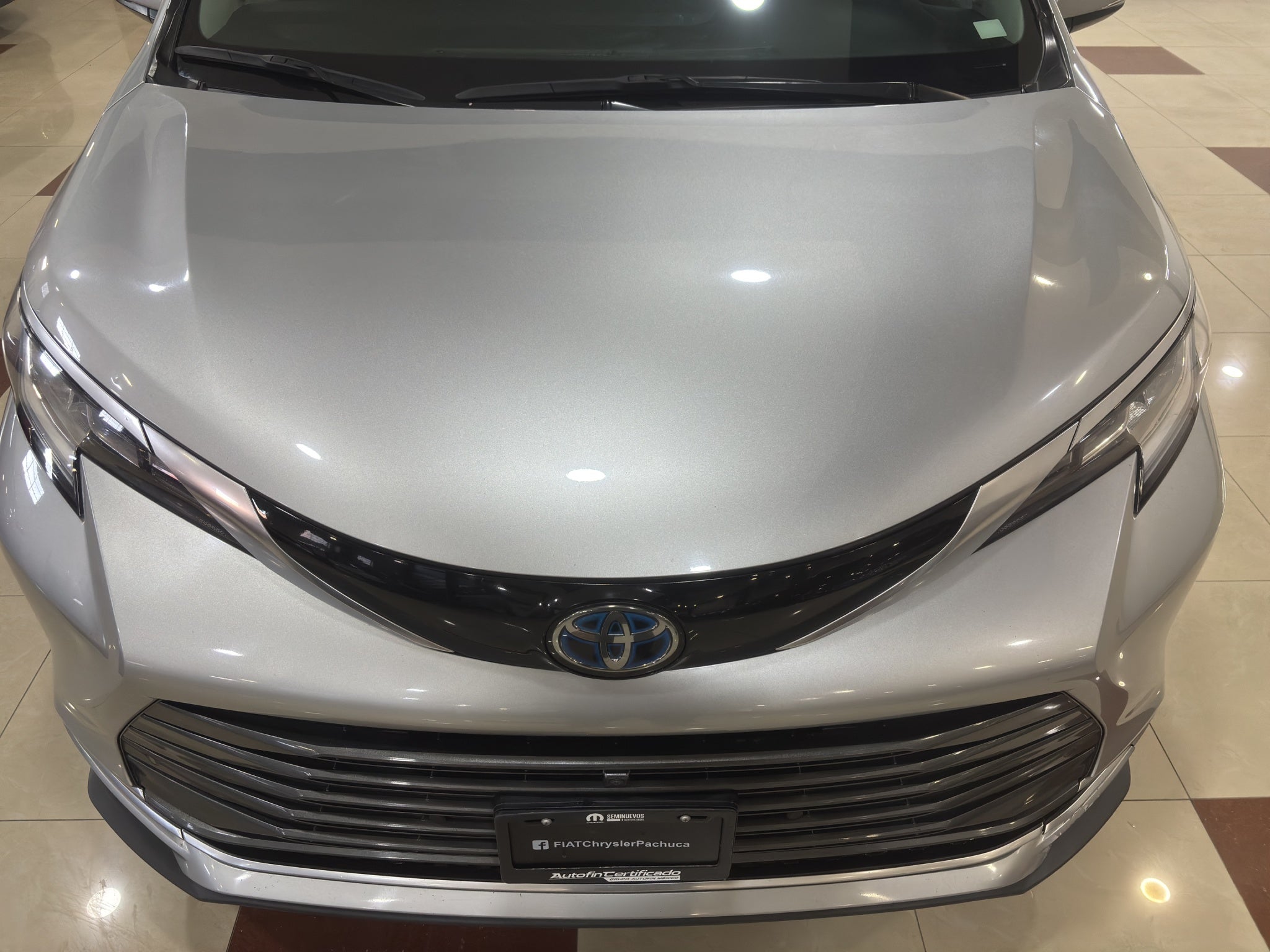 2022 Toyota Sienna 2.5 Limited Hibrido At