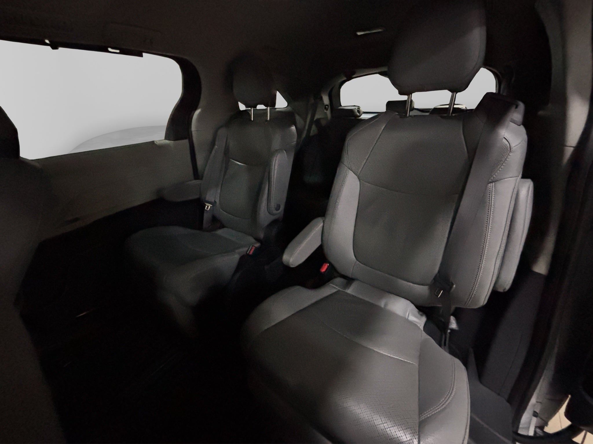 2022 Toyota Sienna 2.5 Limited Hibrido At