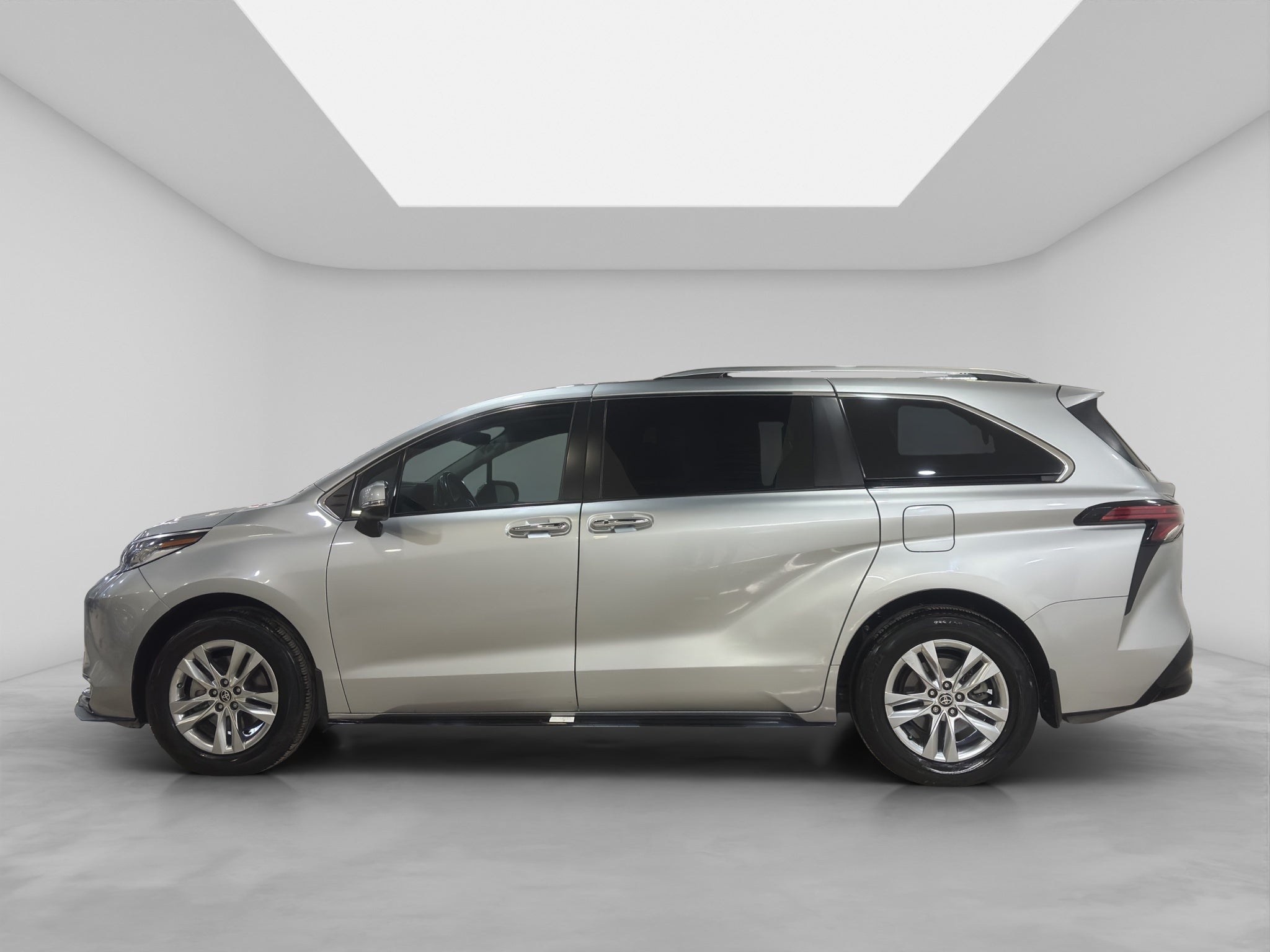 2022 Toyota Sienna 2.5 Limited Hibrido At
