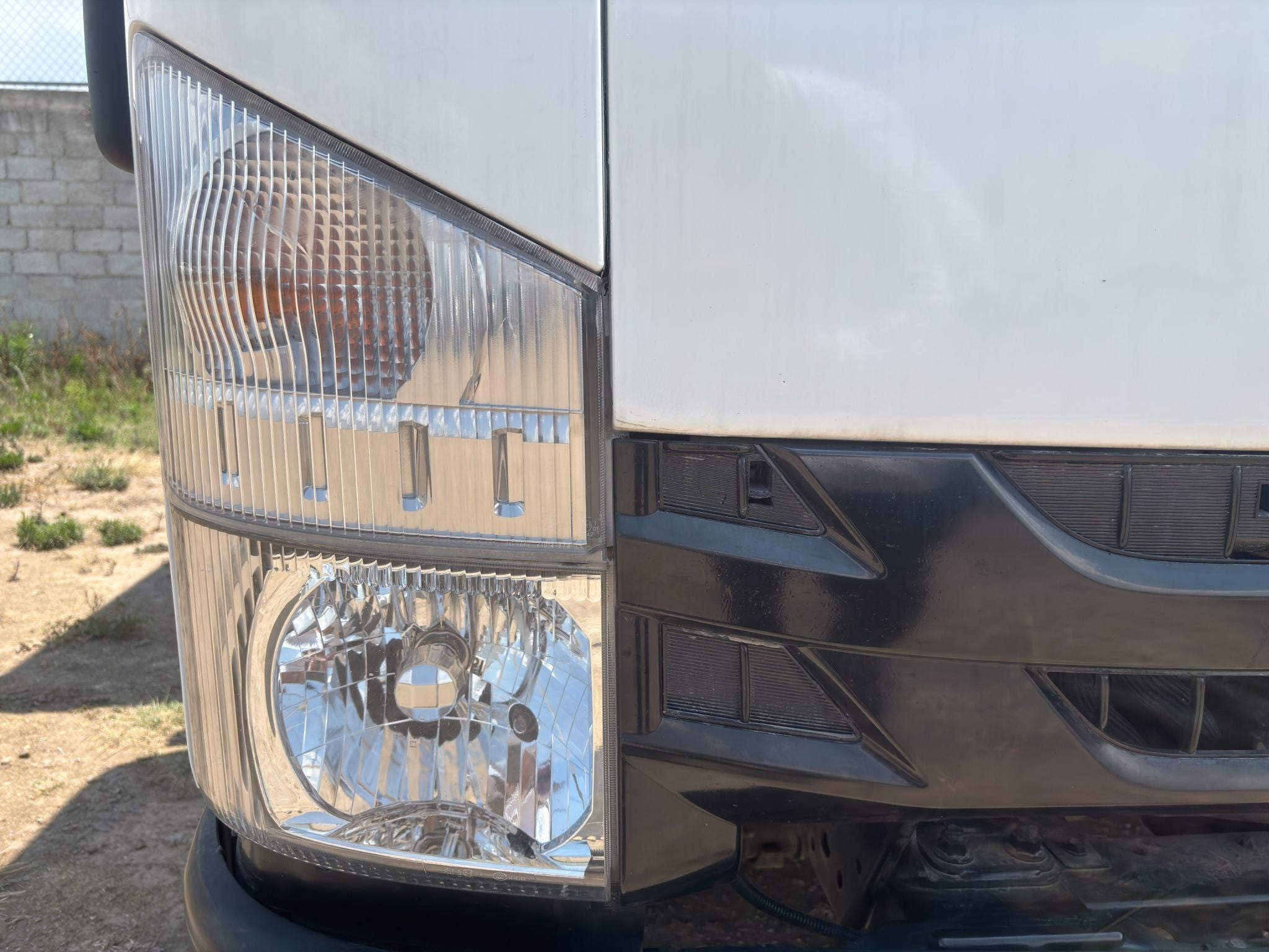 2022 Isuzu Elf 100 Corta Mt