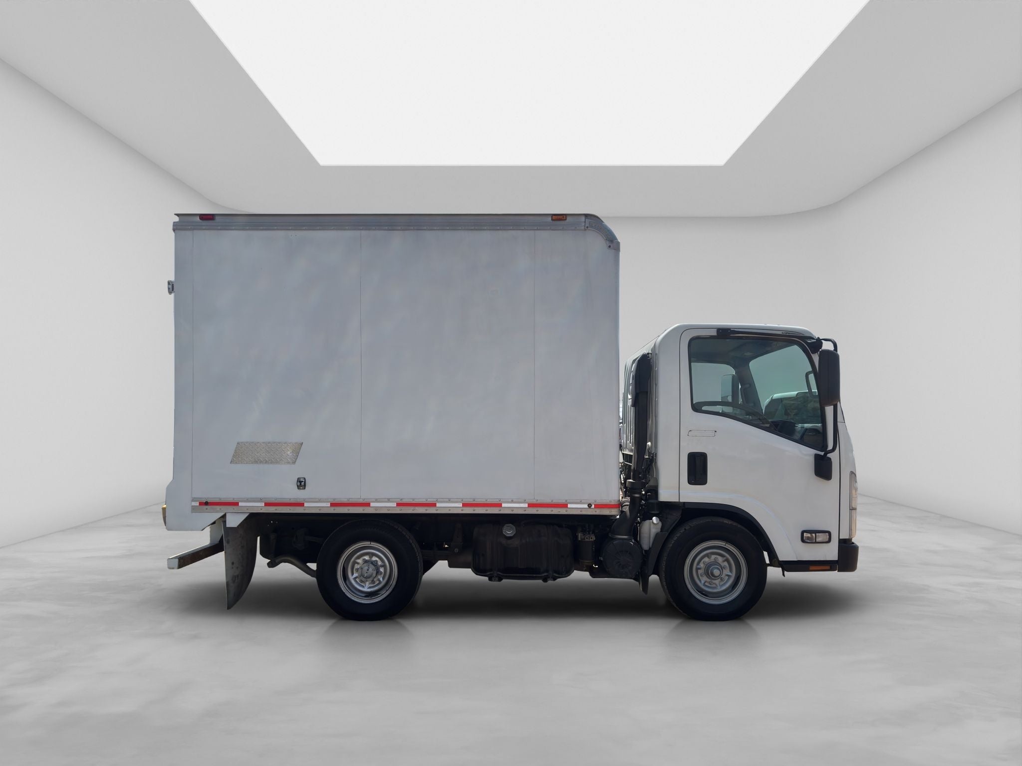 2022 Isuzu Elf 100 Corta Mt