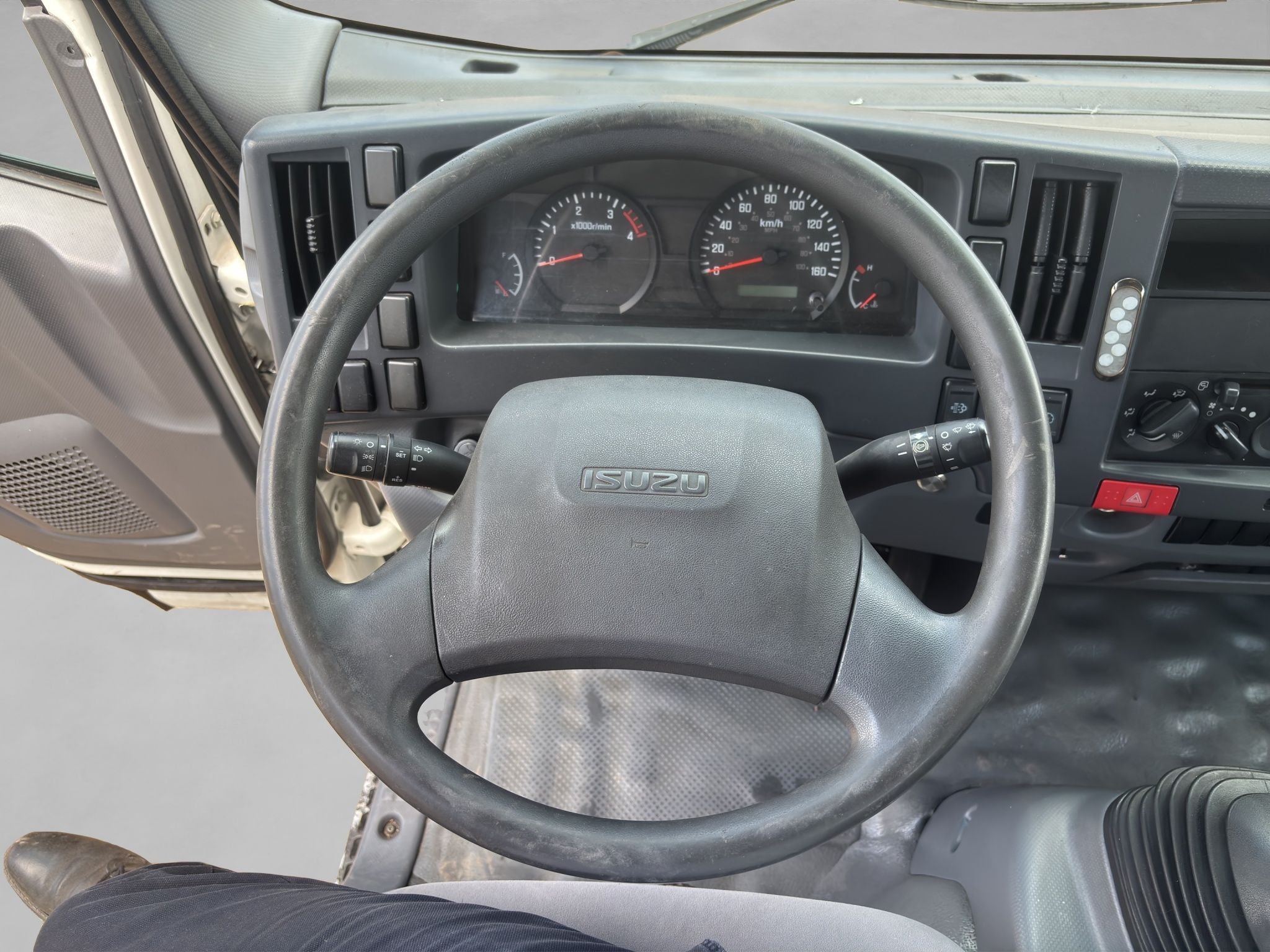 2023 Isuzu Elf 400 400 H 2.9