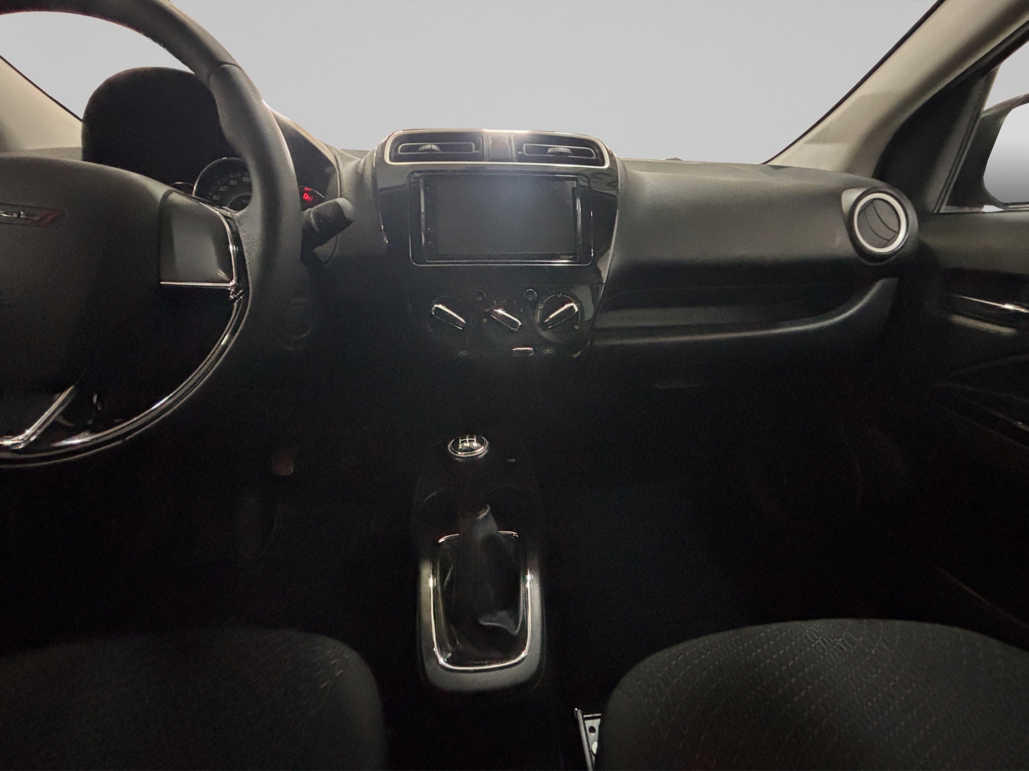 2023 Dodge Attitude 1.2 SXT Mt