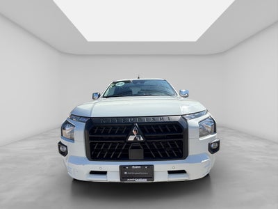 2025 Mitsubishi L200 2.4 Glx Cabina Doble 4x4 Diesel Mt