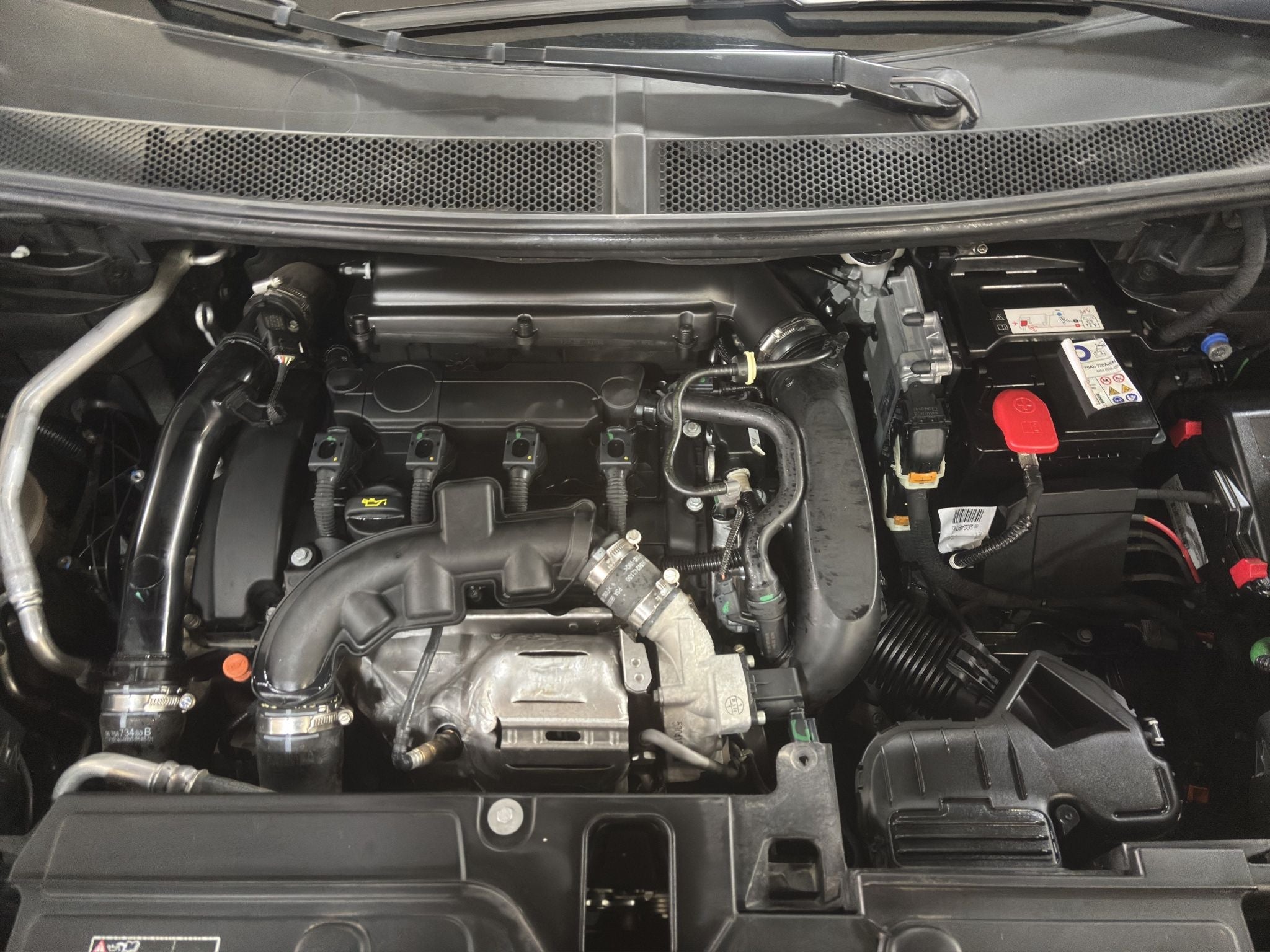 2024 Peugeot 3008 1.6 Allure Pack At