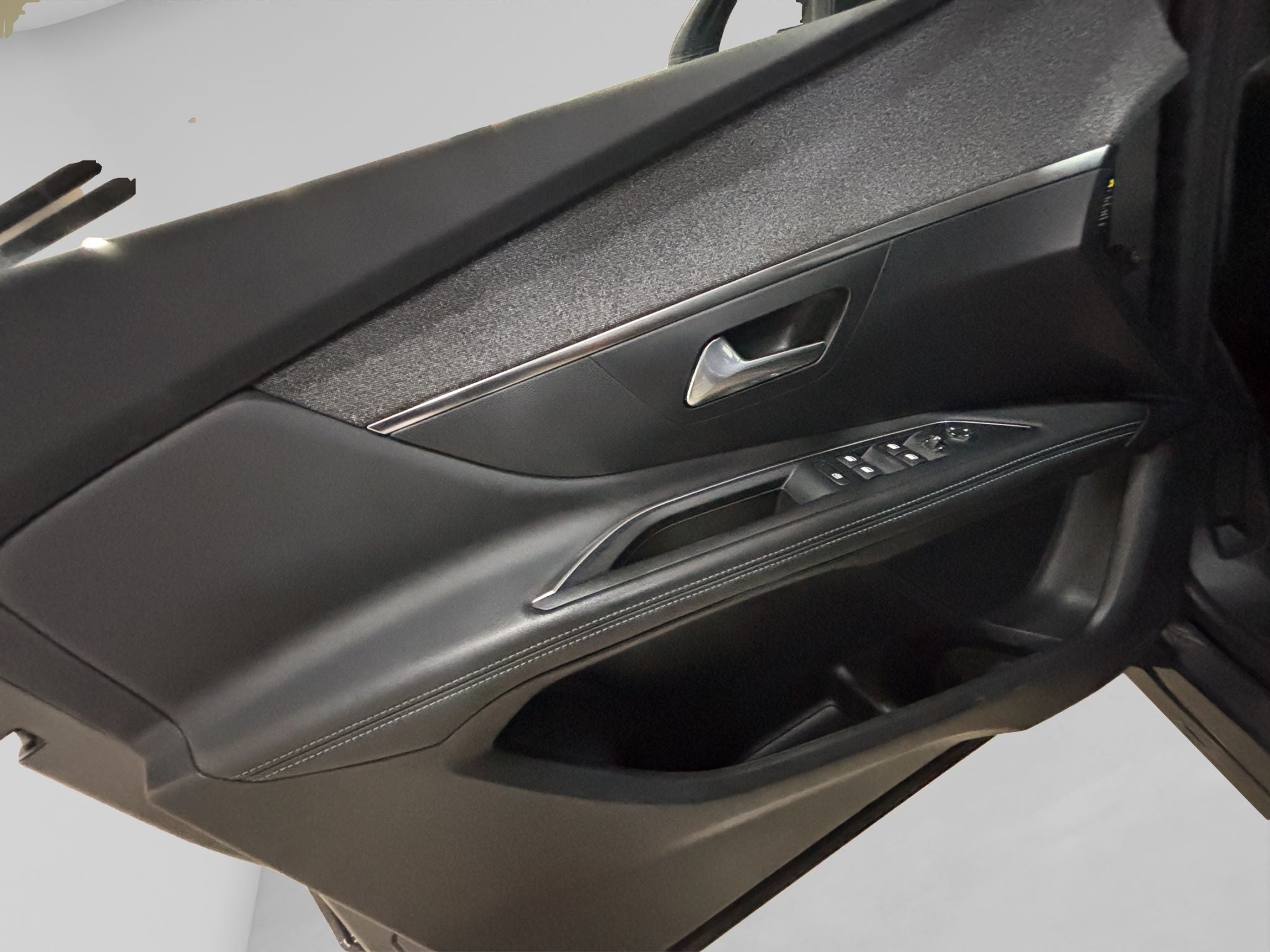 2024 Peugeot 3008 1.6 Allure Pack At