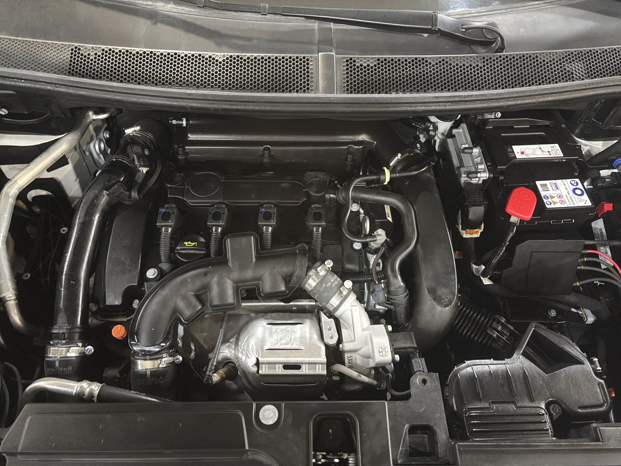 2023 Peugeot 3008 1.6 Allure Pack At