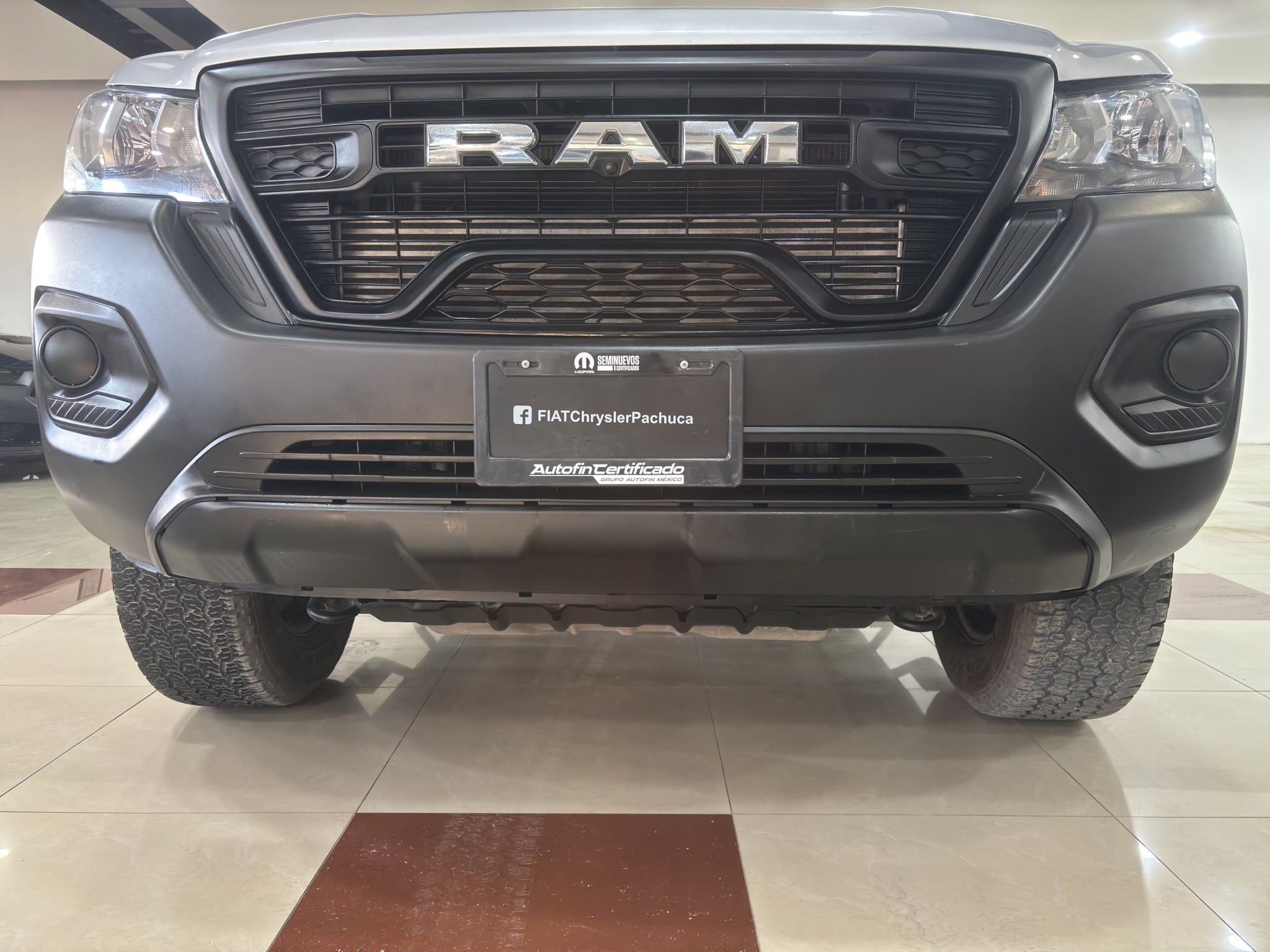 2025 RAM 1200 2.4 Tradesman Crew Cab Mt