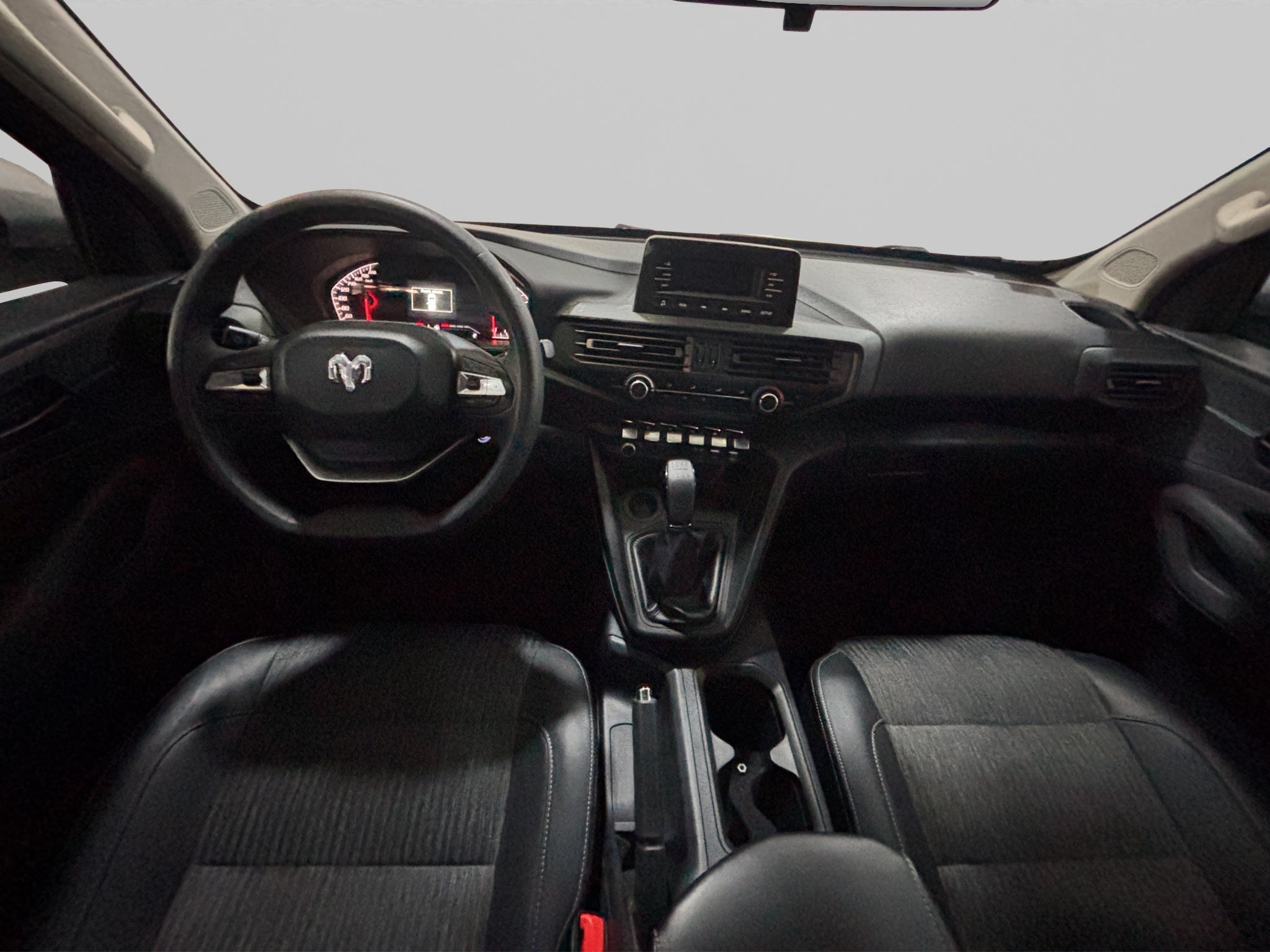 2025 RAM 1200 2.4 Tradesman Crew Cab Mt