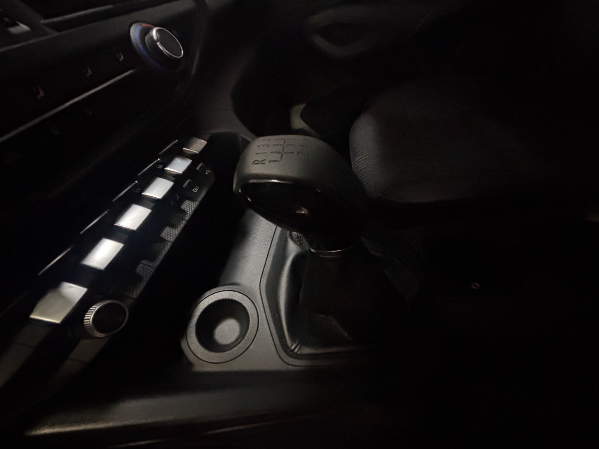 2025 RAM 1200 2.4 Tradesman Crew Cab Mt