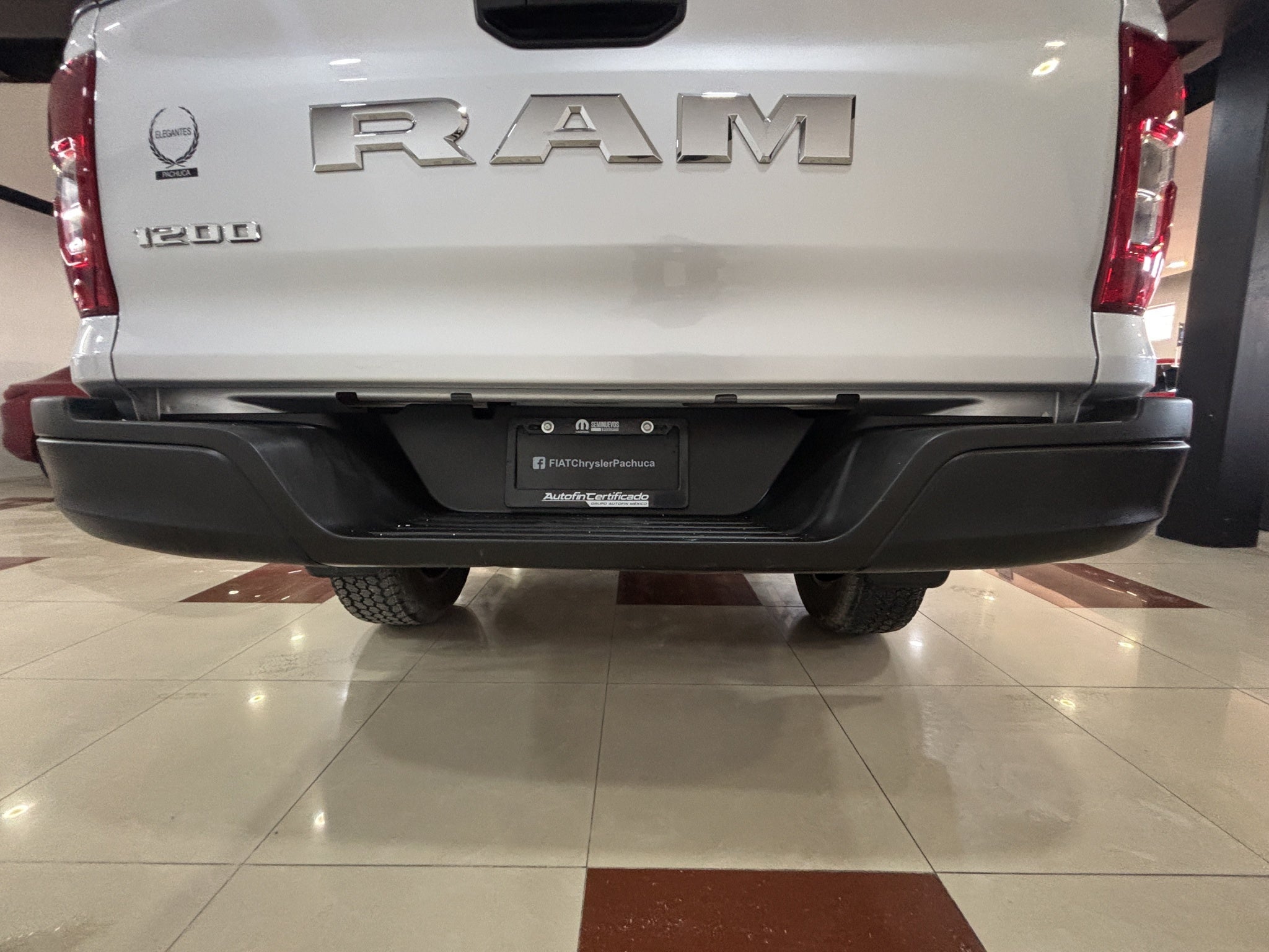2025 RAM 1200 2.4 Tradesman Crew Cab Mt