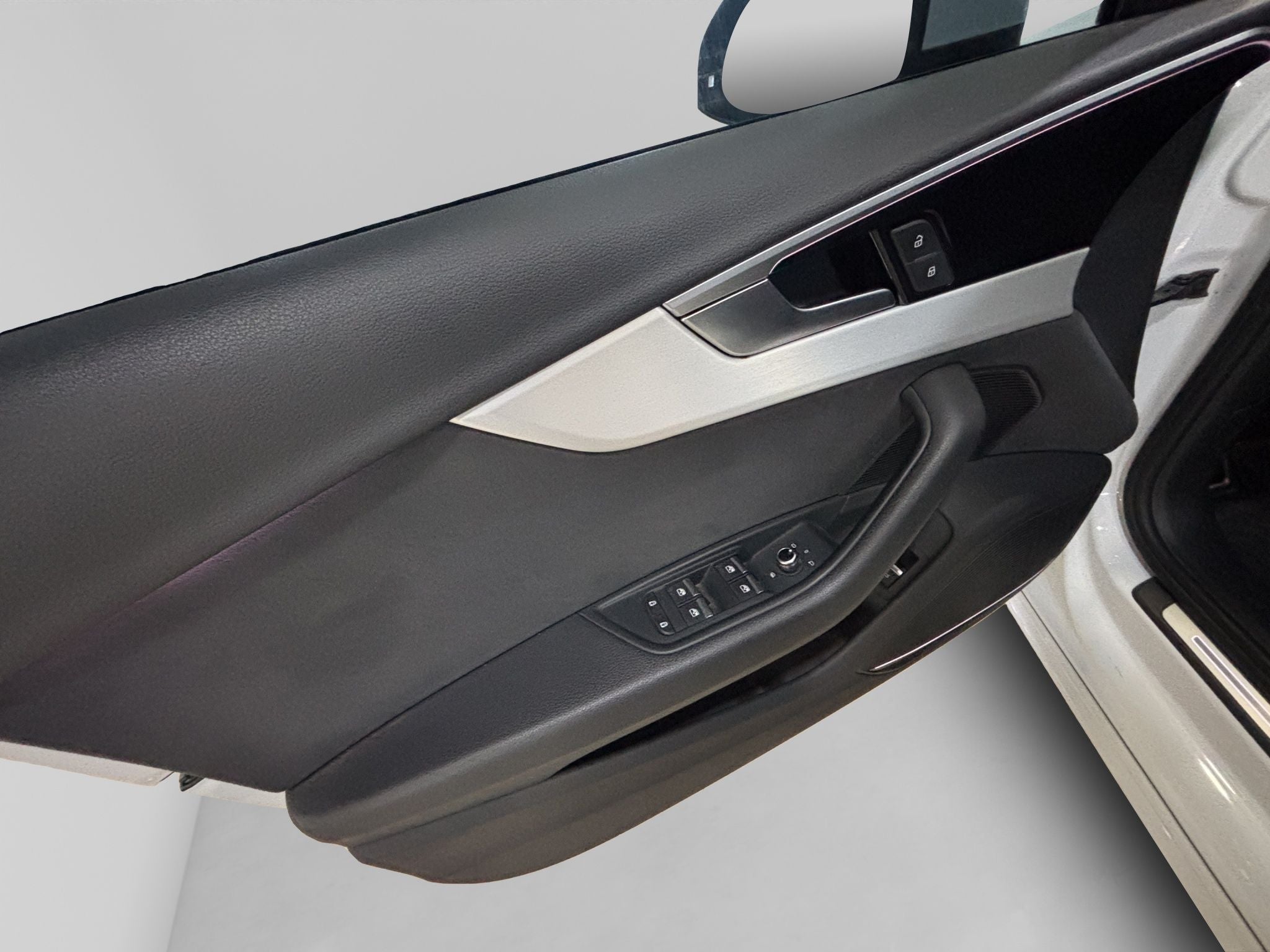 2024 Audi A4 2.0 S-Line At