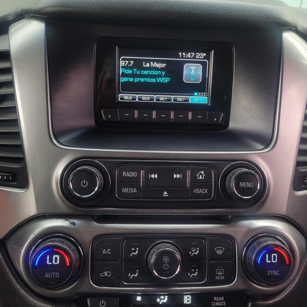 2016 Chevrolet Suburban 5.3 Lt Piel Banca Mt