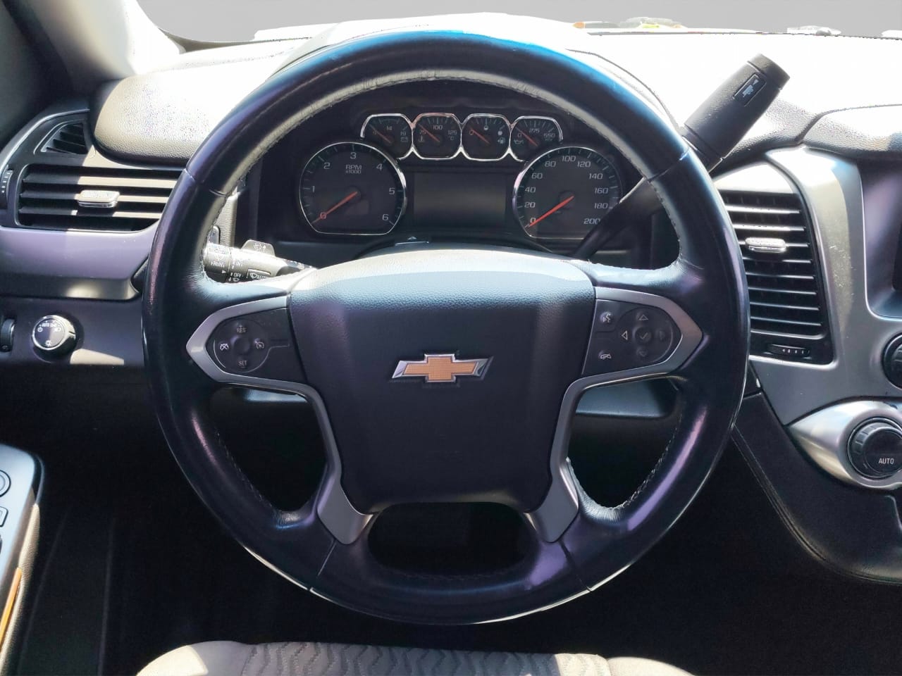 2016 Chevrolet Suburban 5.3 V8 LS Tela At