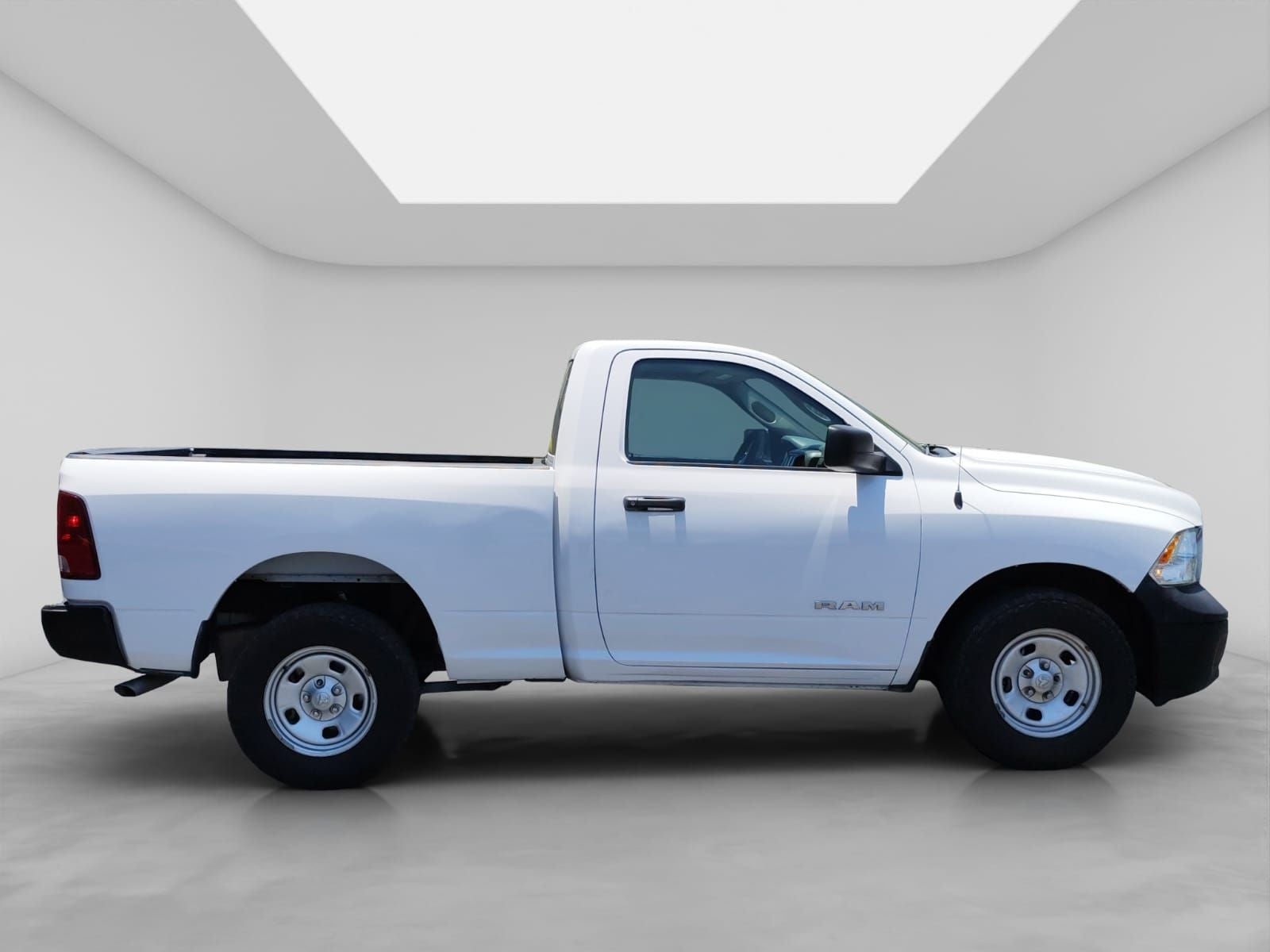 2020 RAM 1500 3.3 V6 XL Cab Regular 4x2 AT