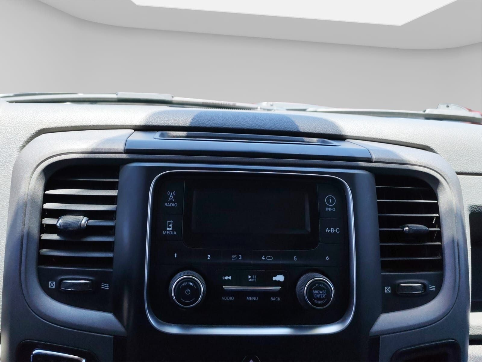 2020 RAM 1500 3.3 V6 XL Cab Regular 4x2 AT