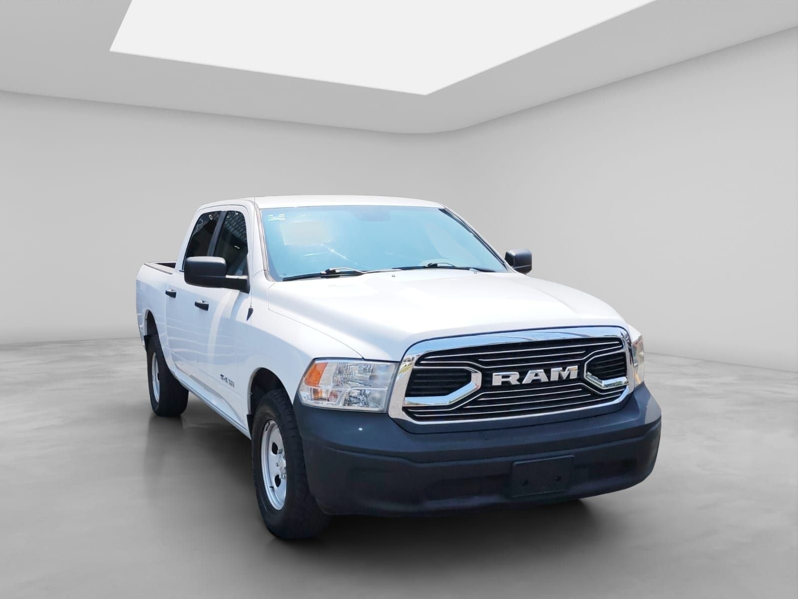 2020 RAM 1500 3.3 V6 XL Crew Cab 4x2 At