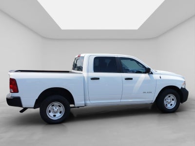 2020 RAM 1500 3.3 V6 XL Crew Cab 4x2 At
