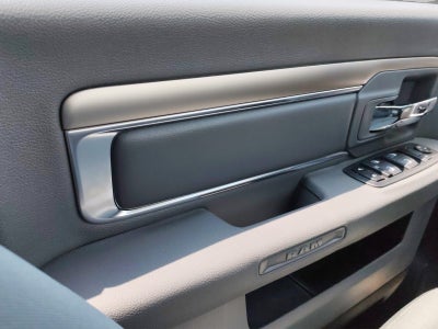 2020 RAM 1500 3.3 V6 XL Crew Cab 4x2 At