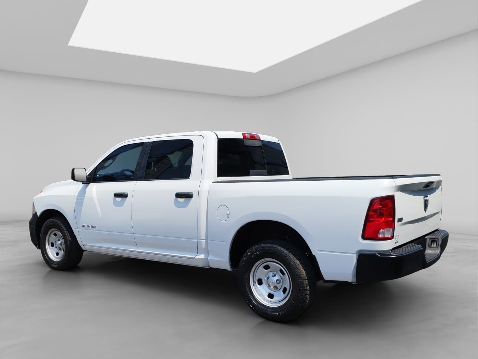 2020 RAM 1500 3.3 V6 XL Crew Cab 4x2 At