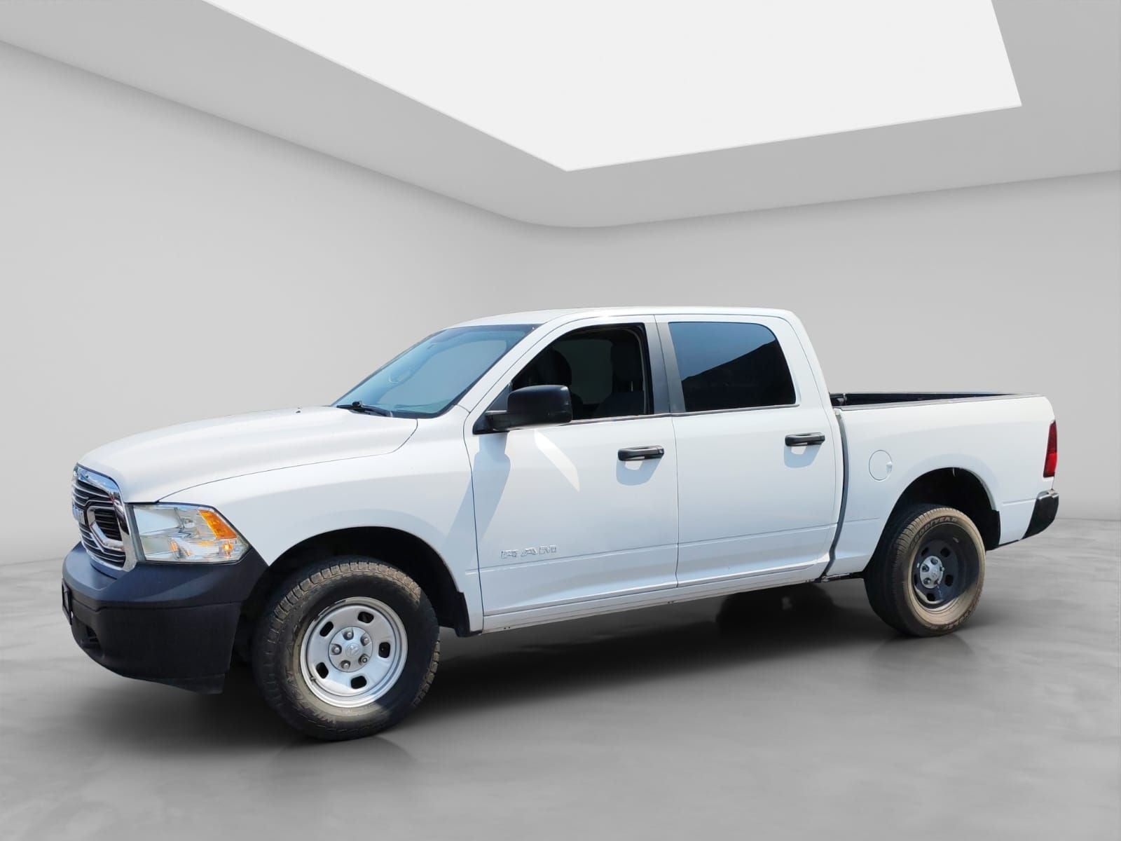 2020 RAM 1500 3.3 V6 XL Crew Cab 4x4 At