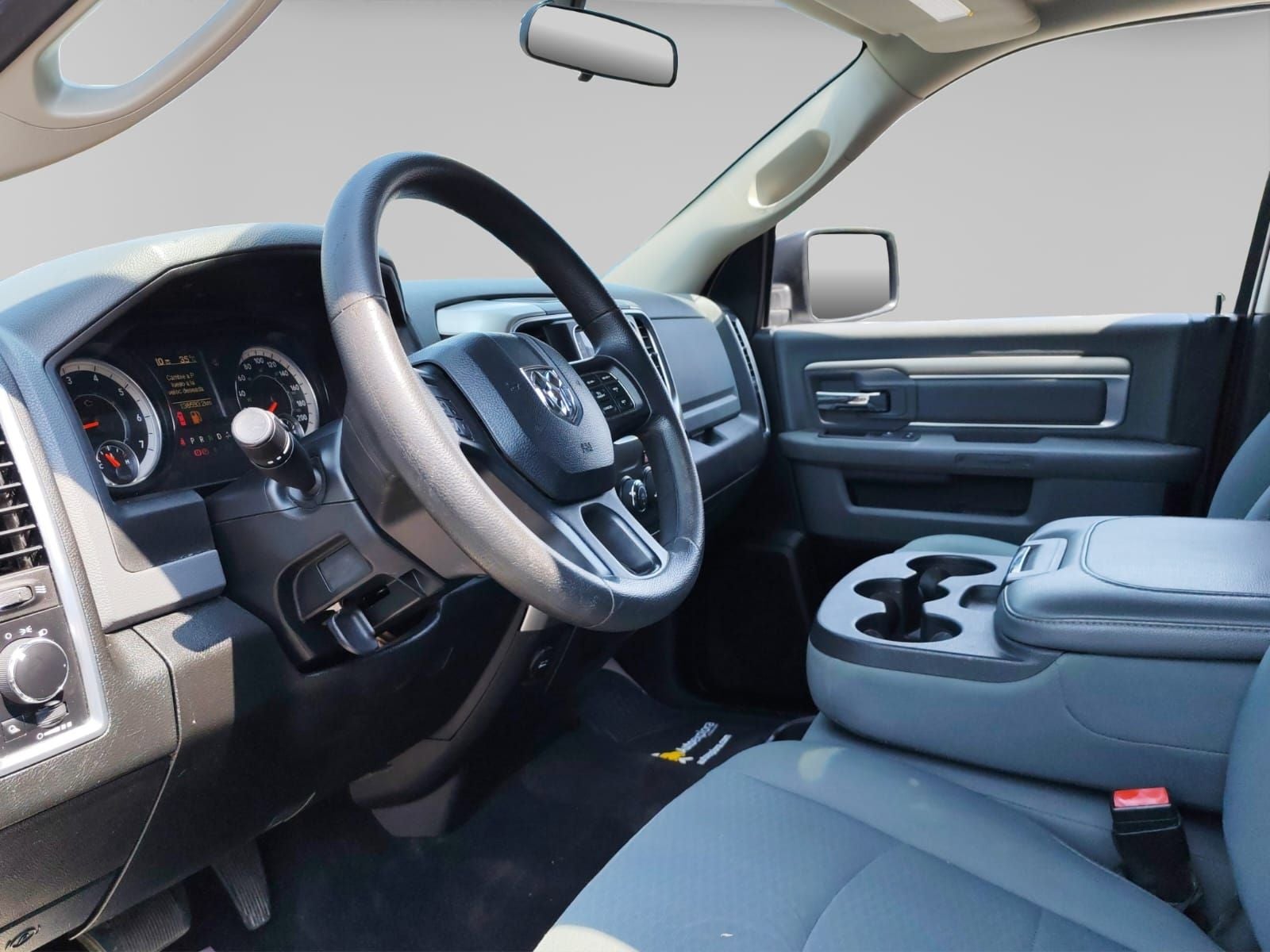 2020 RAM 1500 3.3 V6 XL Crew Cab 4x4 At