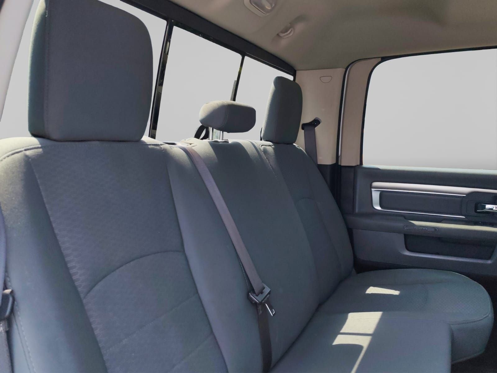 2020 RAM 1500 3.3 V6 XL Crew Cab 4x4 At