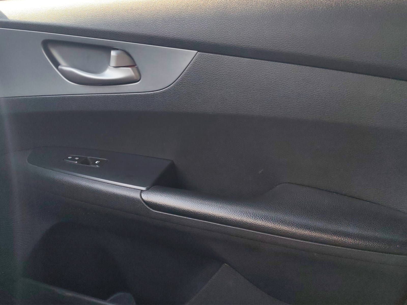 2021 Kia Forte 2.0 LX 4 p Mt