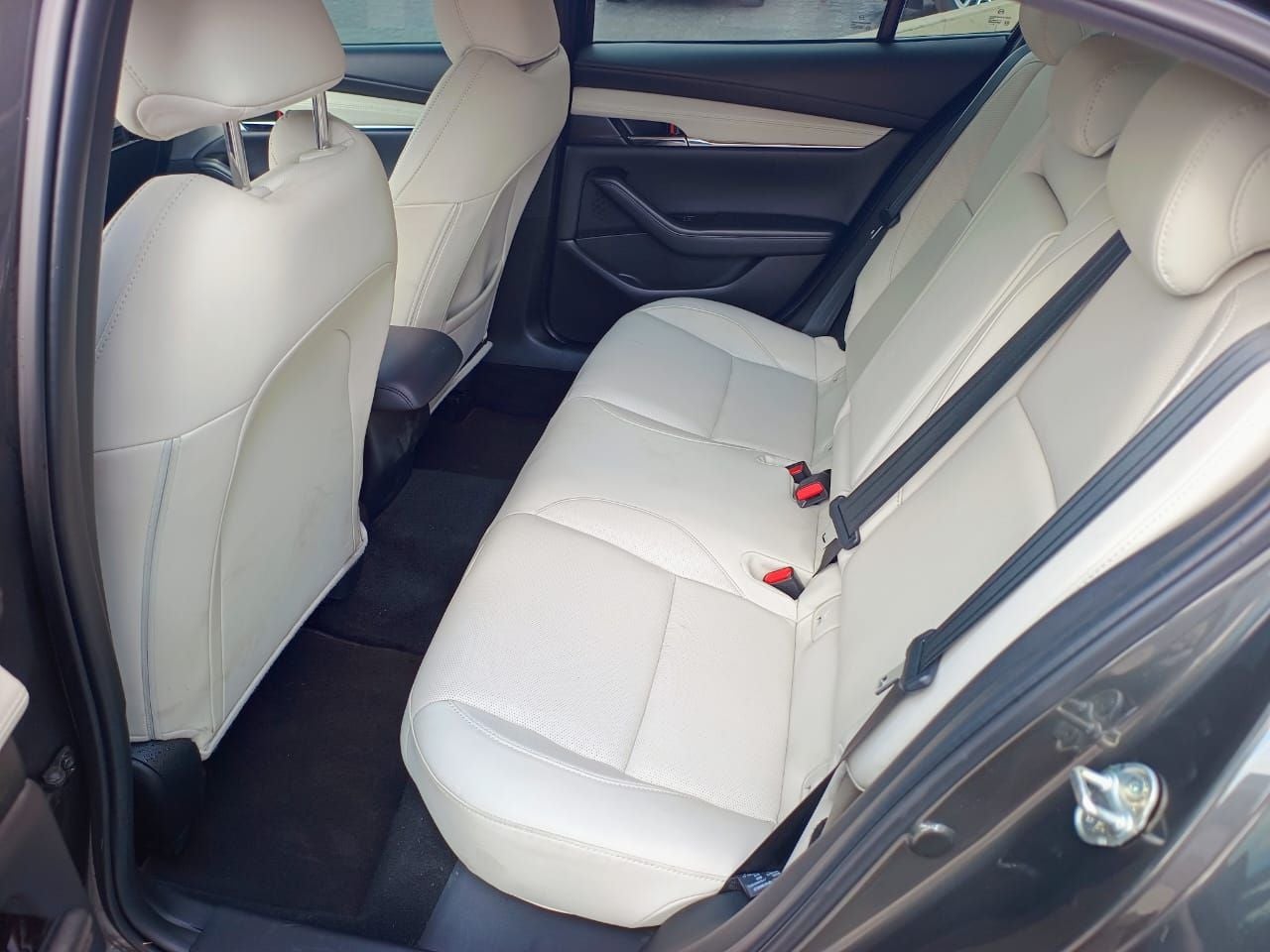 2025 Mazda Mazda 3 2.5 Signature Sedan At