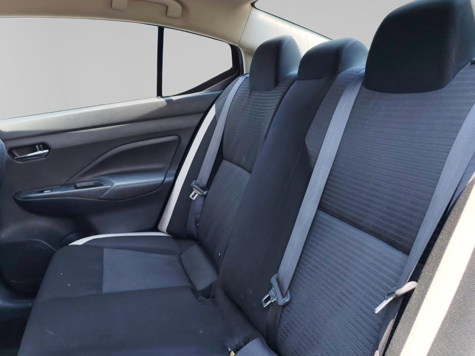 2021 Nissan Versa 1.6 Advance Mt