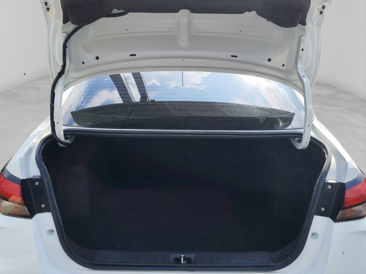 2023 Nissan Versa 1.6 Advance At