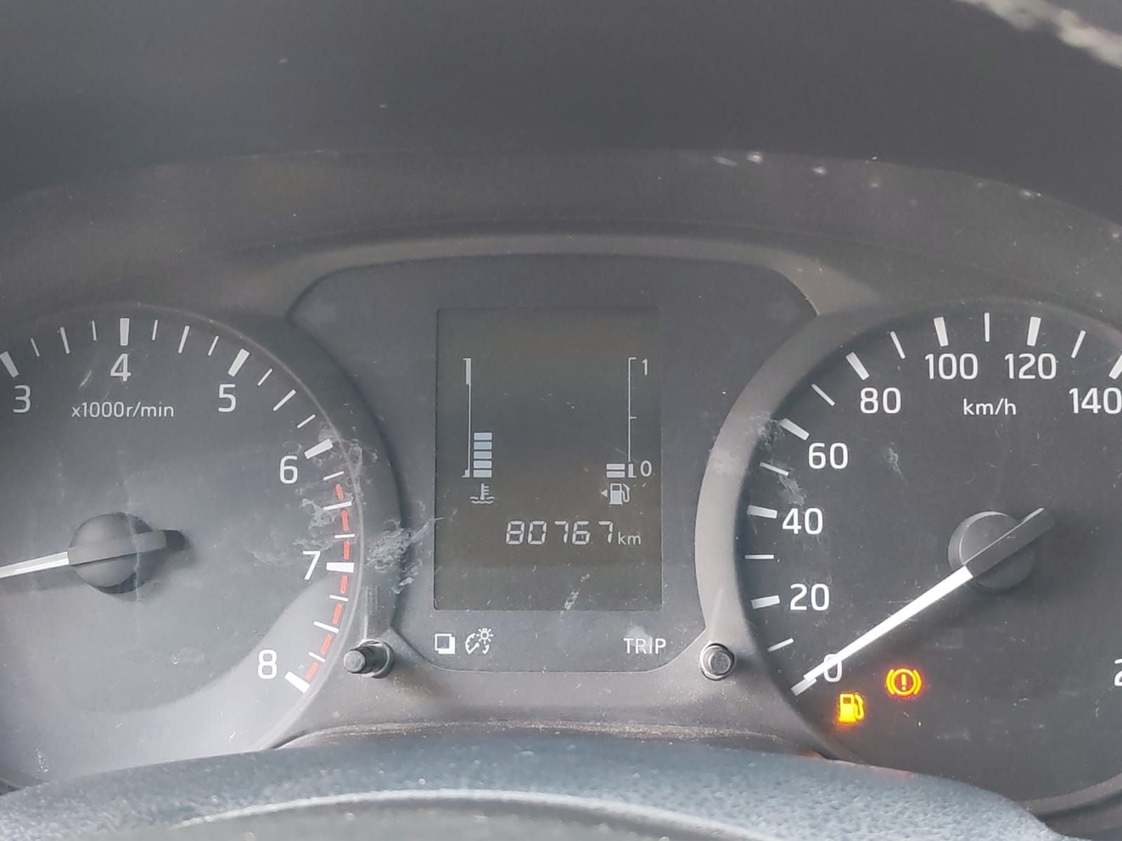 2020 Nissan NP300 2.4 Doble Cabina Se Aa Pack Seg Mt