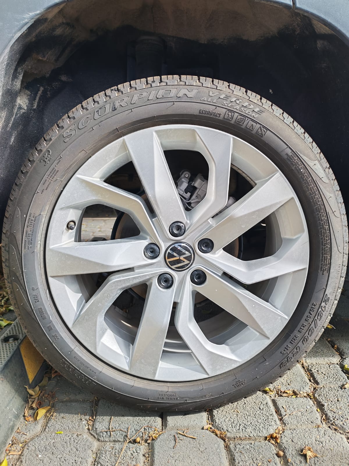 2024 Volkswagen Taos 1.4 Comfortline Plus At