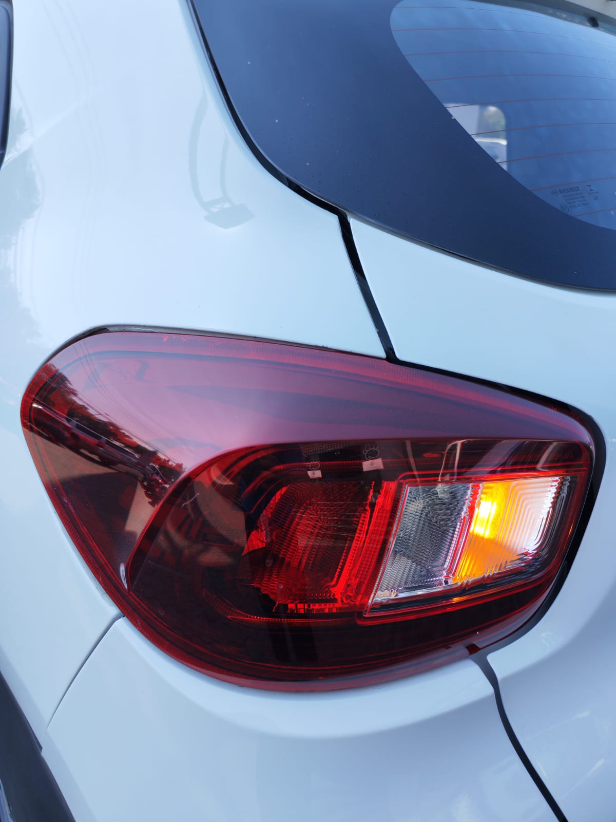 2023 Renault Kwid 1.0 Outsider Mt