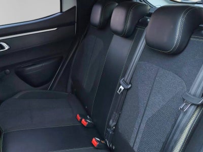 2023 Renault Kwid 1.0 Outsider Mt