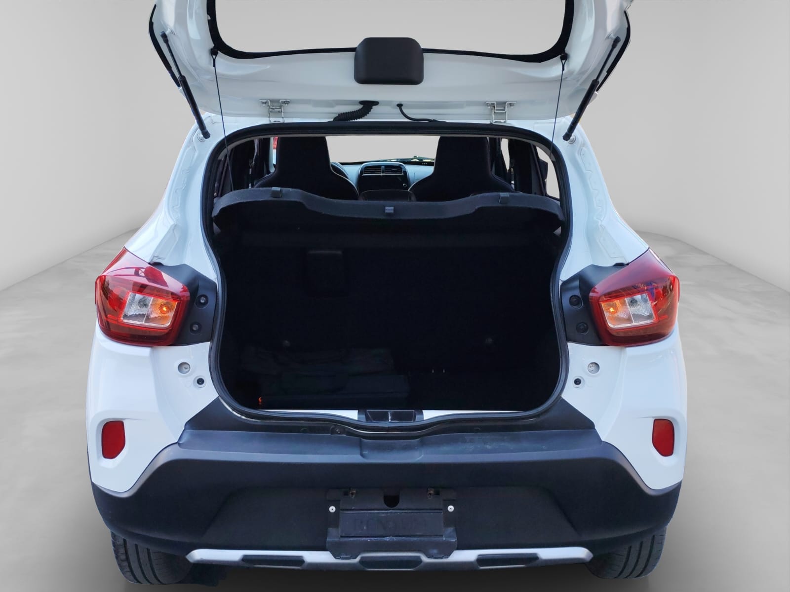 2023 Renault Kwid 1.0 Outsider Mt