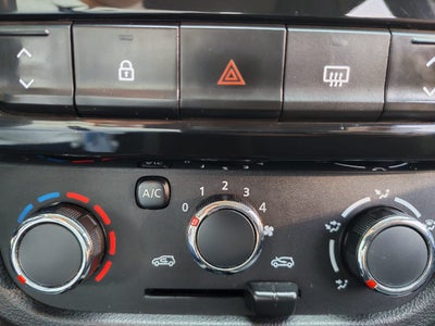 2023 Renault Kwid 1.0 Outsider Mt