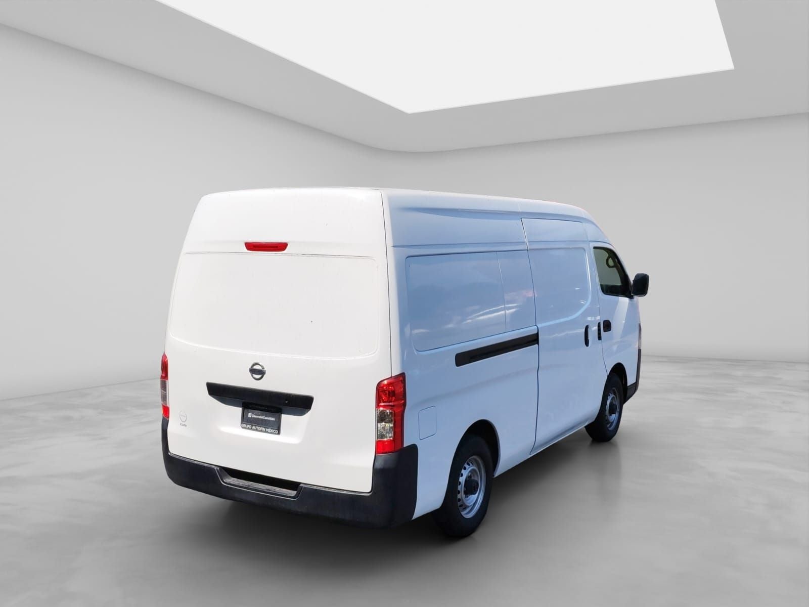 2023 Nissan Urvan 2.5 Panel Amplia AA Mt