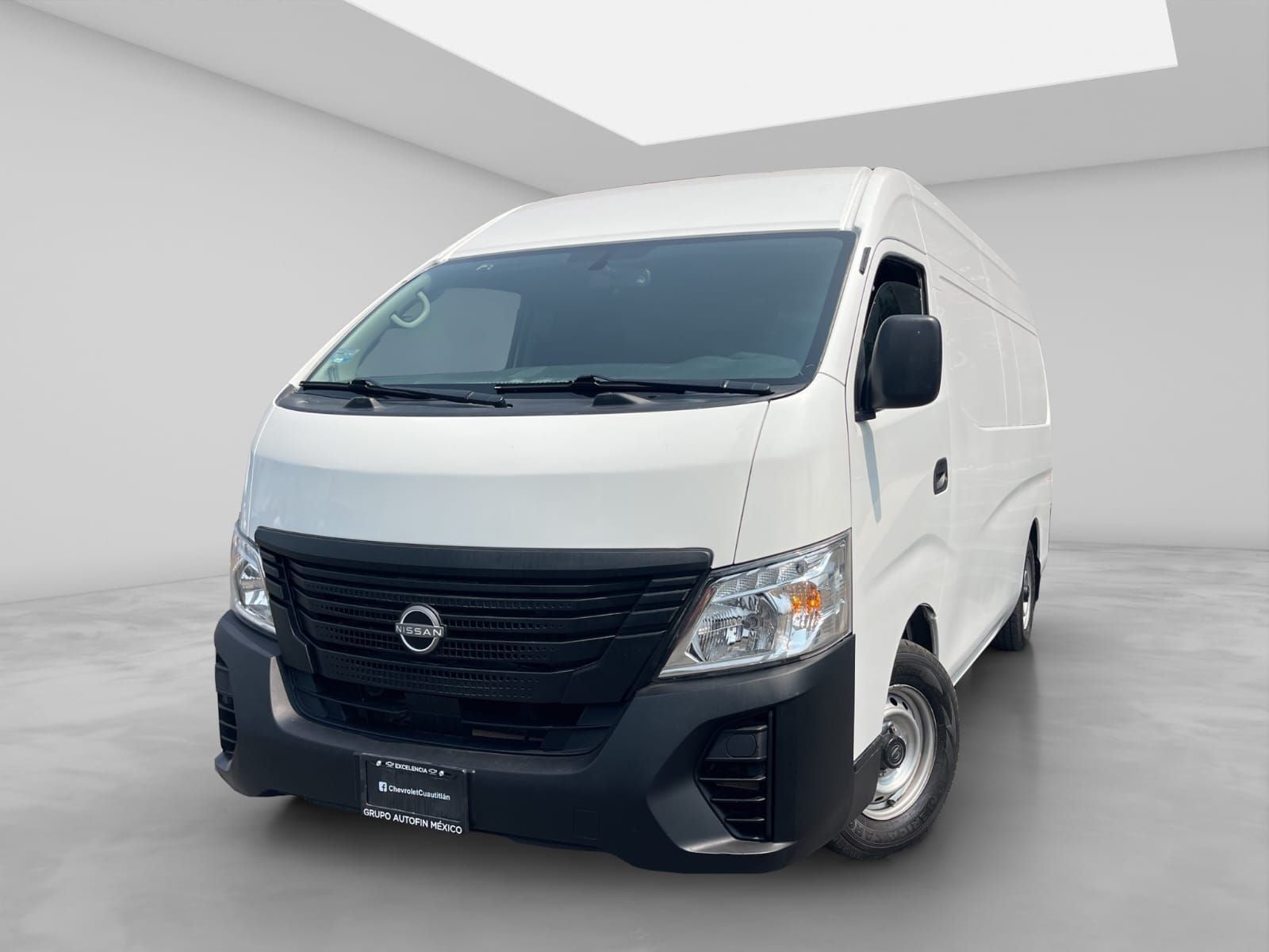 2023 Nissan Urvan 2.5 Panel Amplia AA Mt