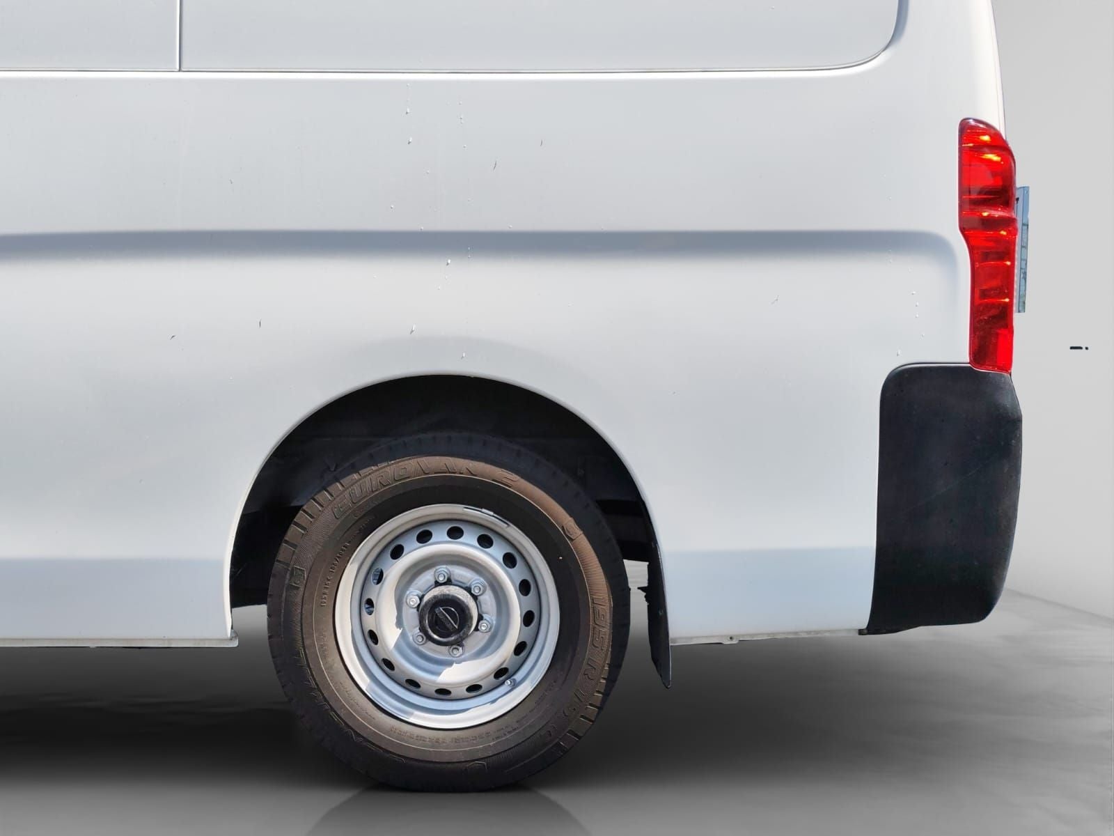 2023 Nissan Urvan 2.5 Panel Amplia AA Mt