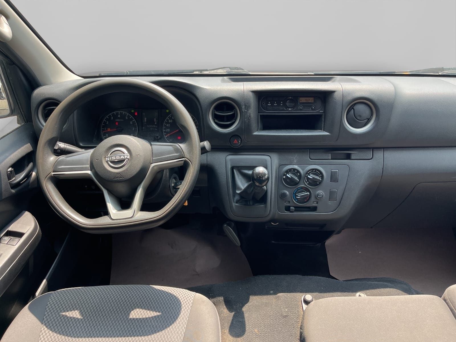 2023 Nissan Urvan 2.5 Panel Amplia AA Mt