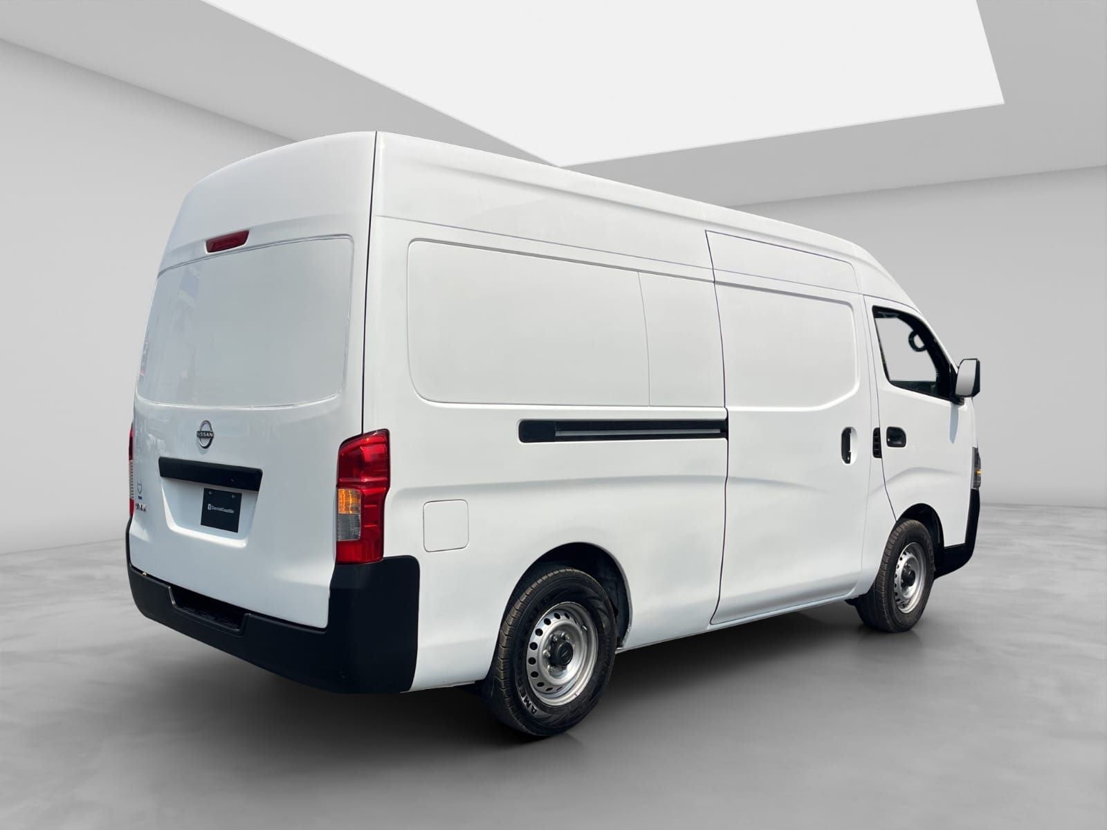 2023 Nissan Urvan 2.5 Panel Amplia AA Mt