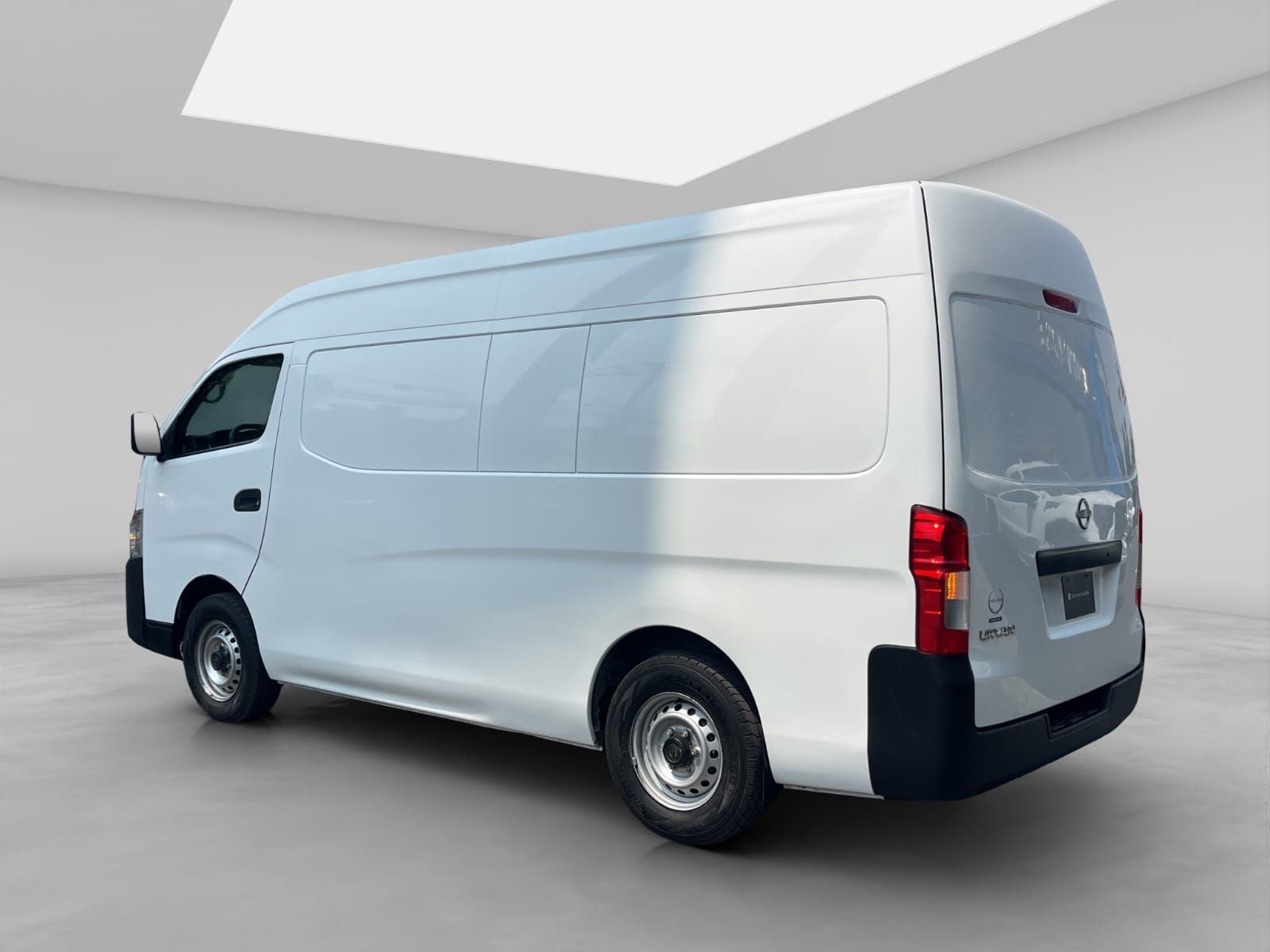 2023 Nissan Urvan 2.5 Panel Amplia AA Mt