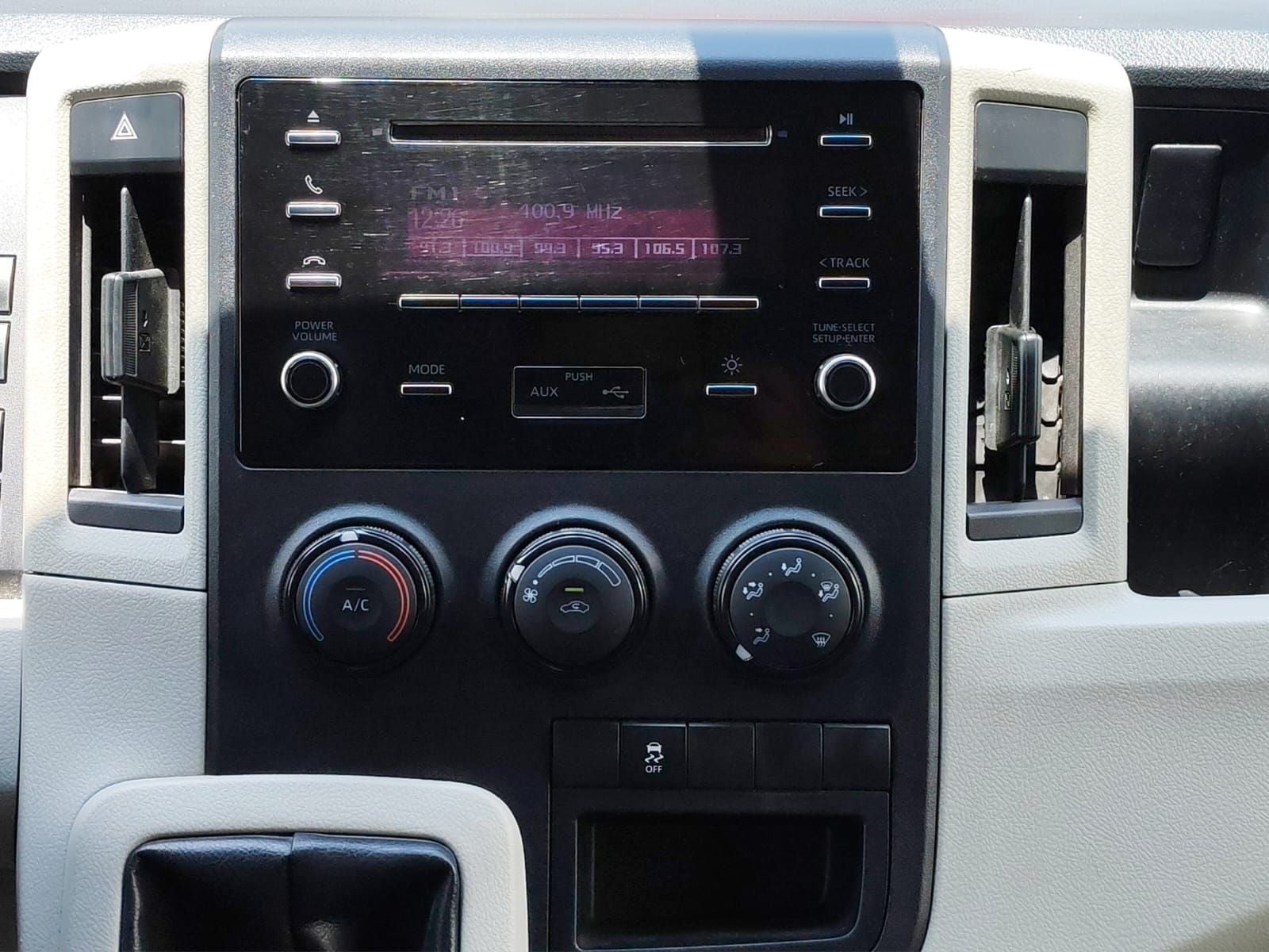 2023 Toyota Hiace 2.8 Panel Mt